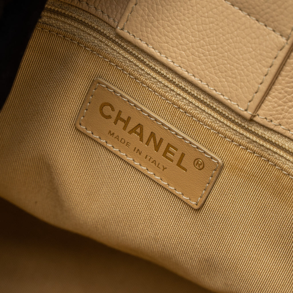 chanel-cerf-tote-bag-grained-calfskin-beige-ghw