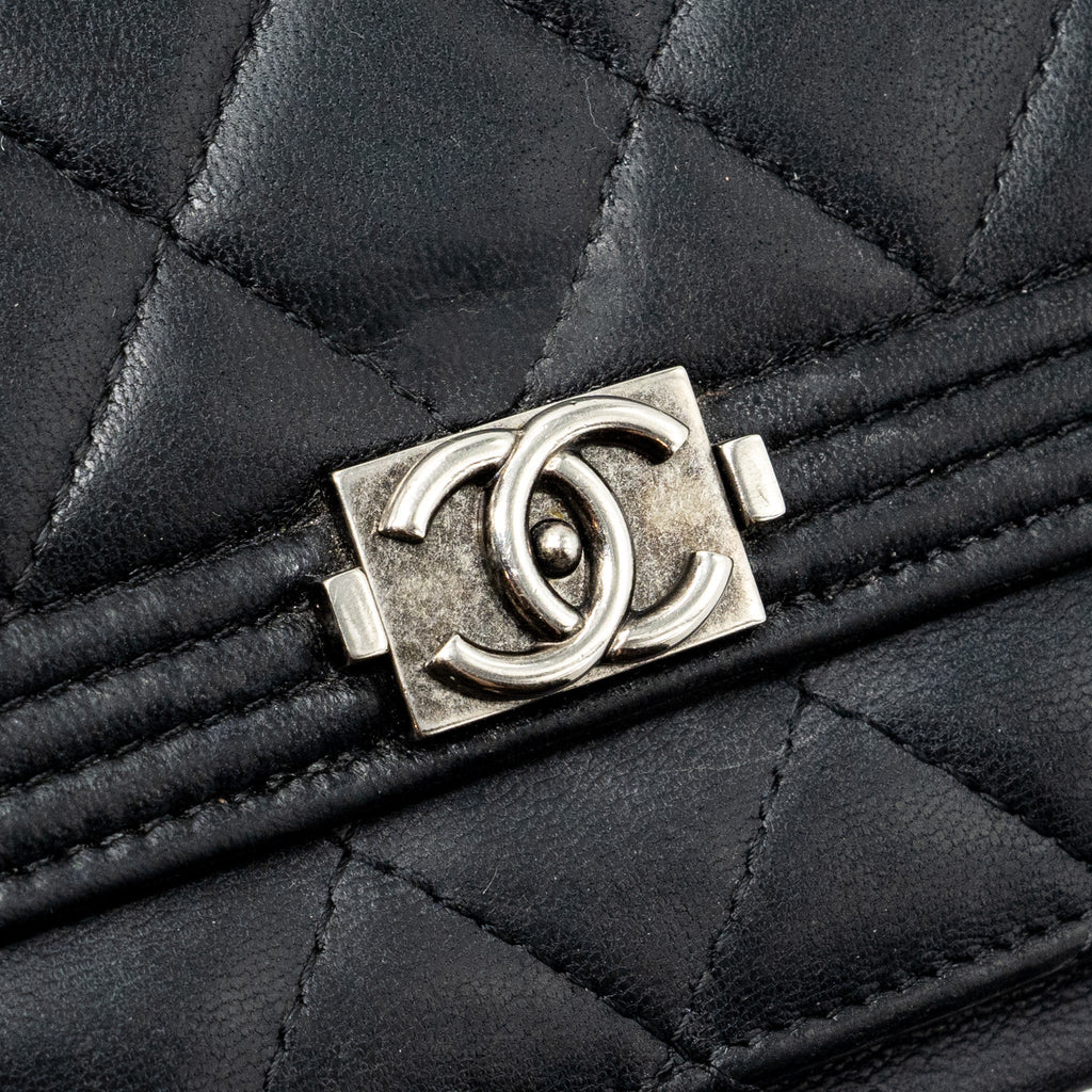 chanel-boy-wallet-on-chain-lambskin-black-ruthenium-hardware