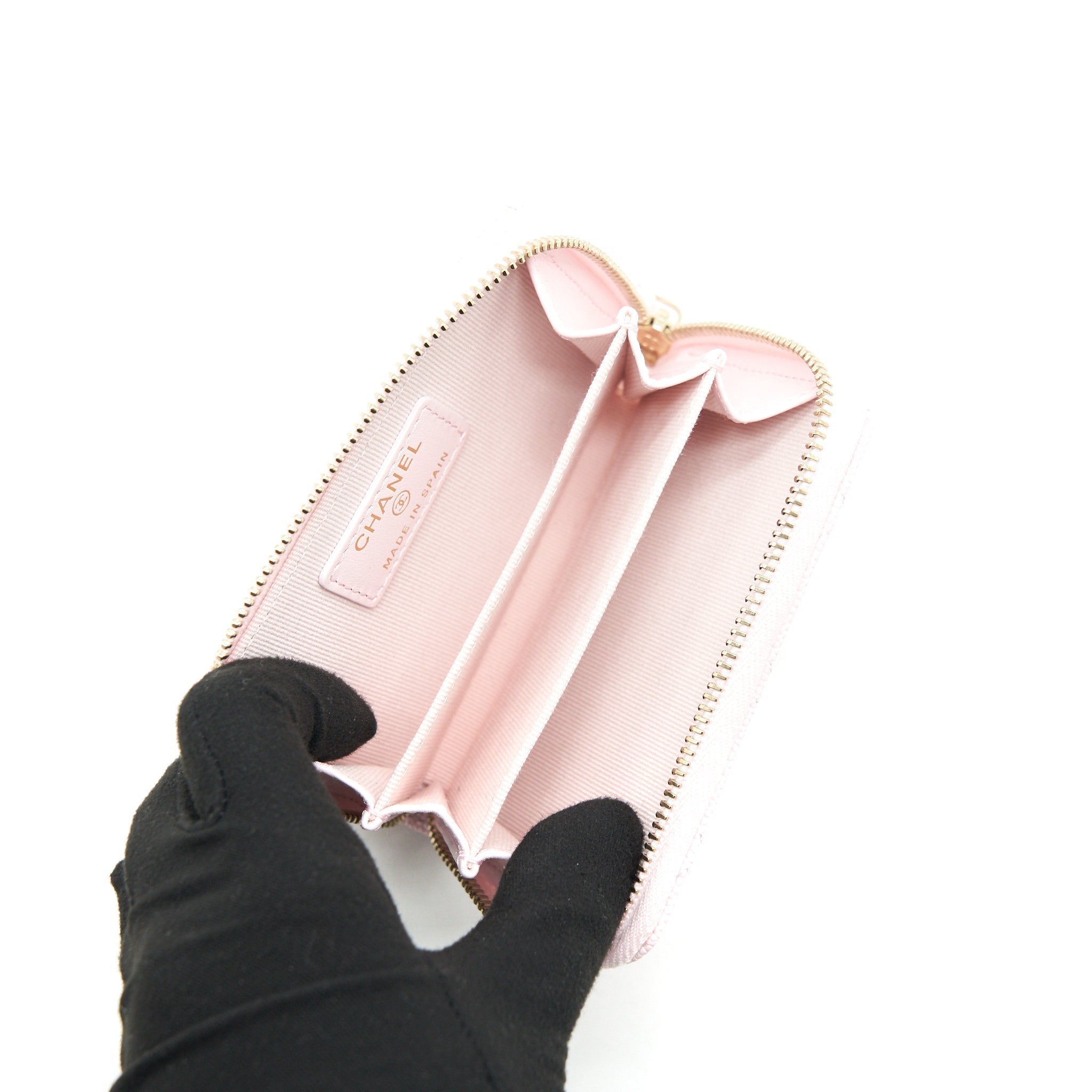 chanel-22p-zip-cardholder-caviar-pink-lghw