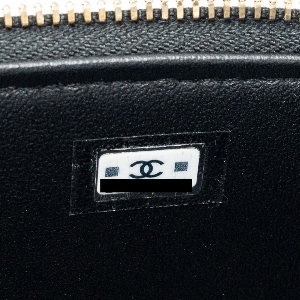 chanel-22k-gold-pillar-adjustable-chain-long-vanity-lambskin-black-ghw-microchip-2