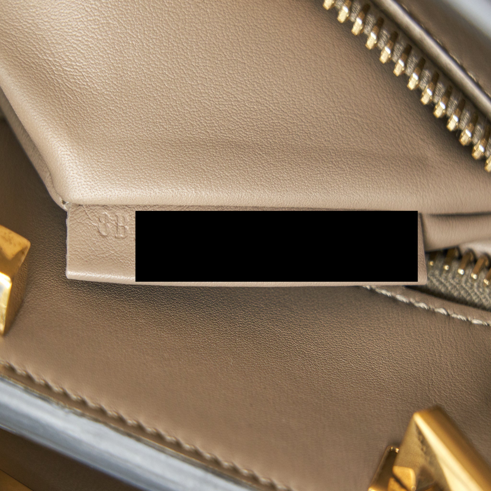 fendi-peekaboo-bag-black-ghw-1