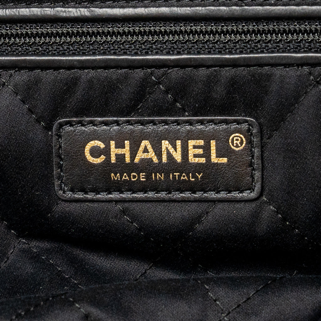 chanel-small-22-bag-white-letter-shiny-calfskin-black-ghw-microchip