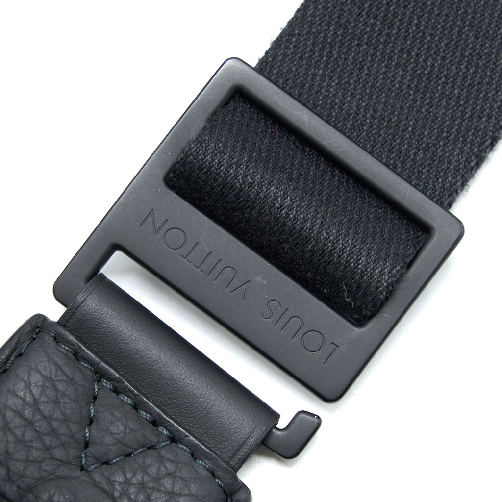 louis-vuitton-s-lock-slingbag-monogram-embossed-taurillon-black-black-hardware-new-version