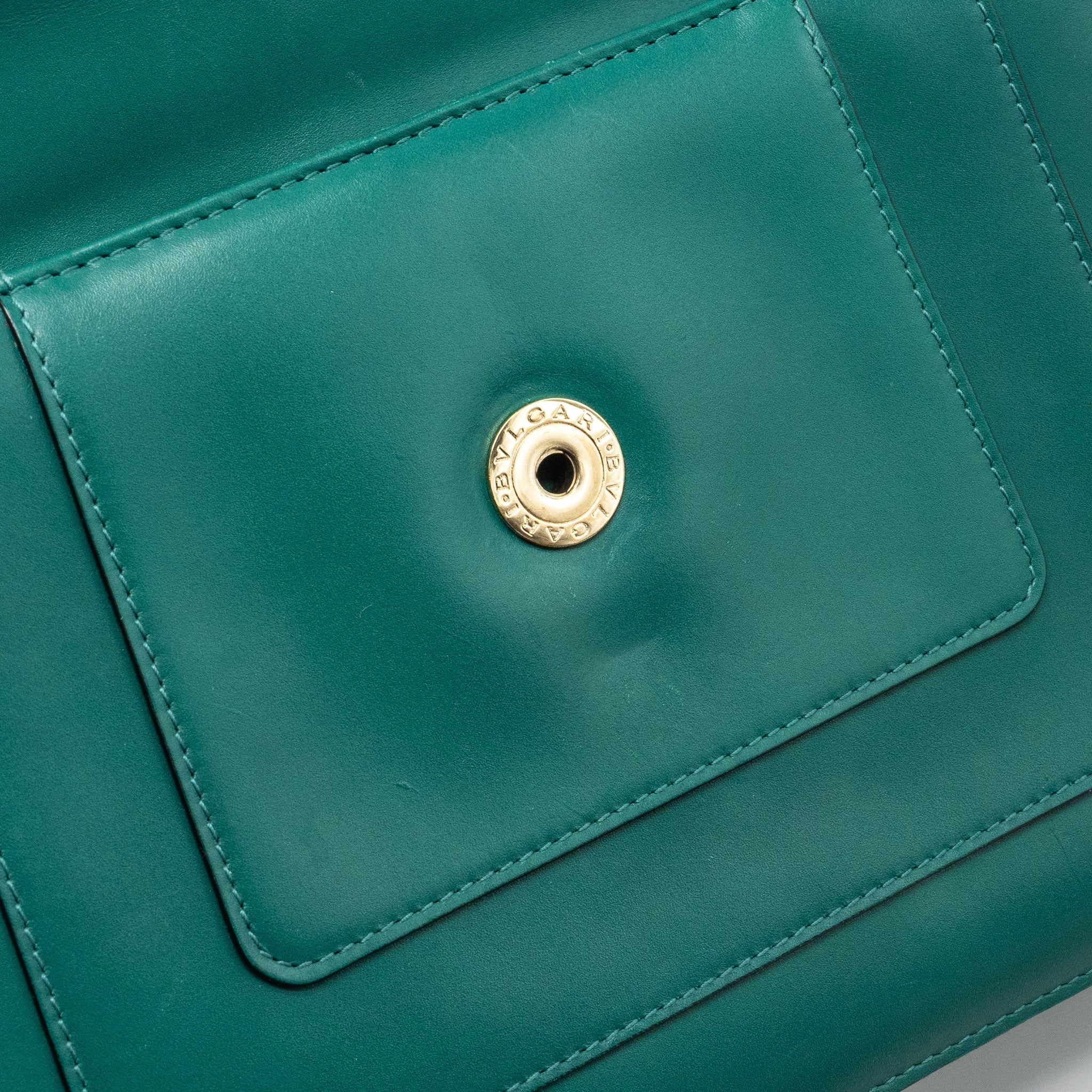 bvlgari-serpenti-forever-flap-bag-calfskin-green-ghw