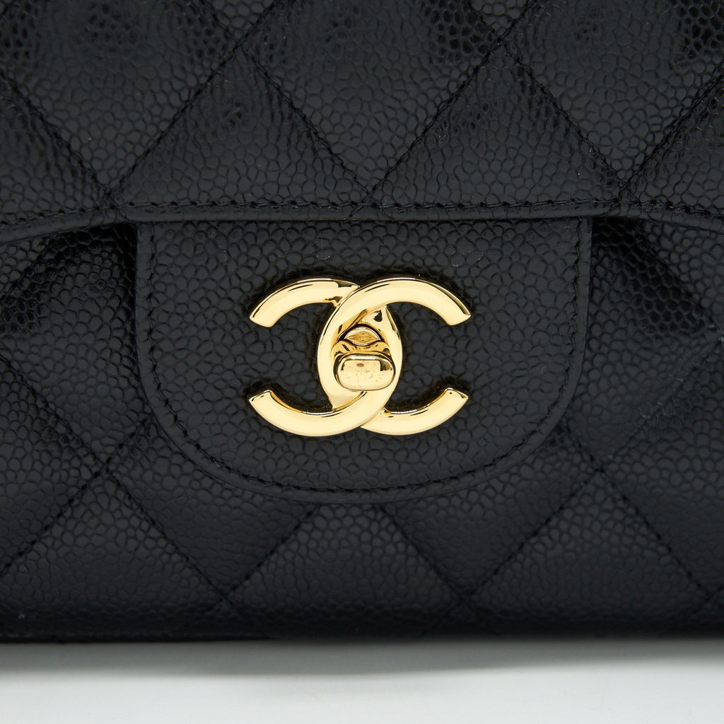 chanel-jumbo-classic-double-flap-in-caviar-black-ghw