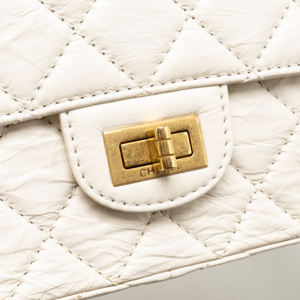chanel-2-55-226-reissue-double-flap-bag-aged-calfskin-white-ghw-copy