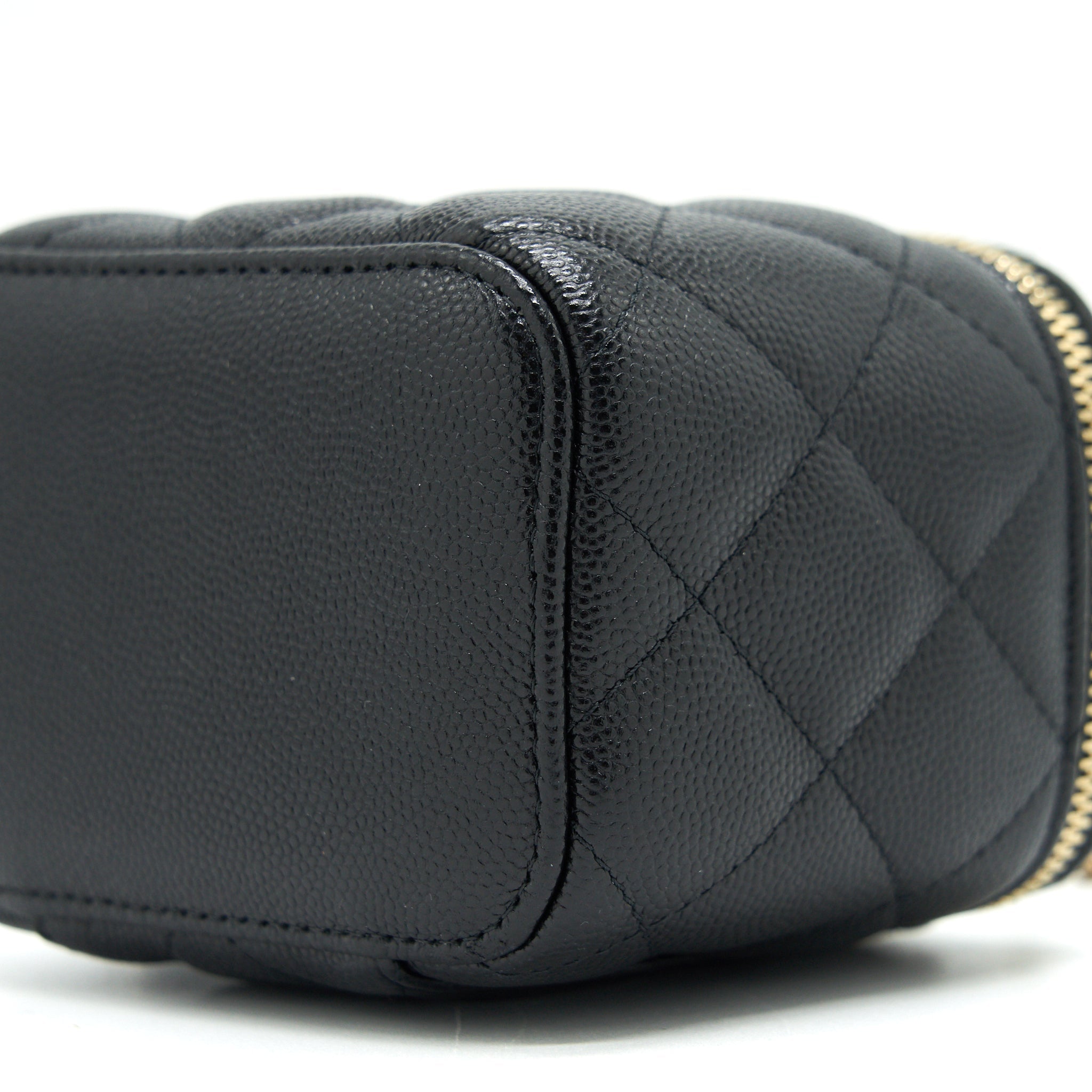 chanel-small-vanity-clutch-with-chain-with-cc-pearl-caviar-black-lghw