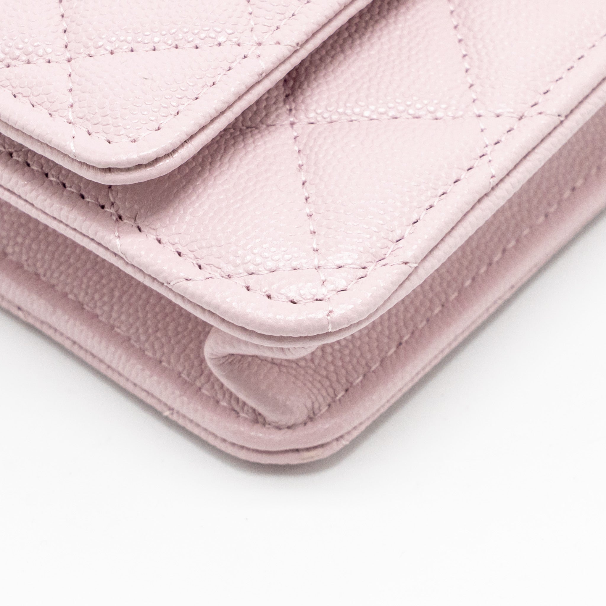 chanel-classic-wallet-on-chain-caviar-pink-lghw