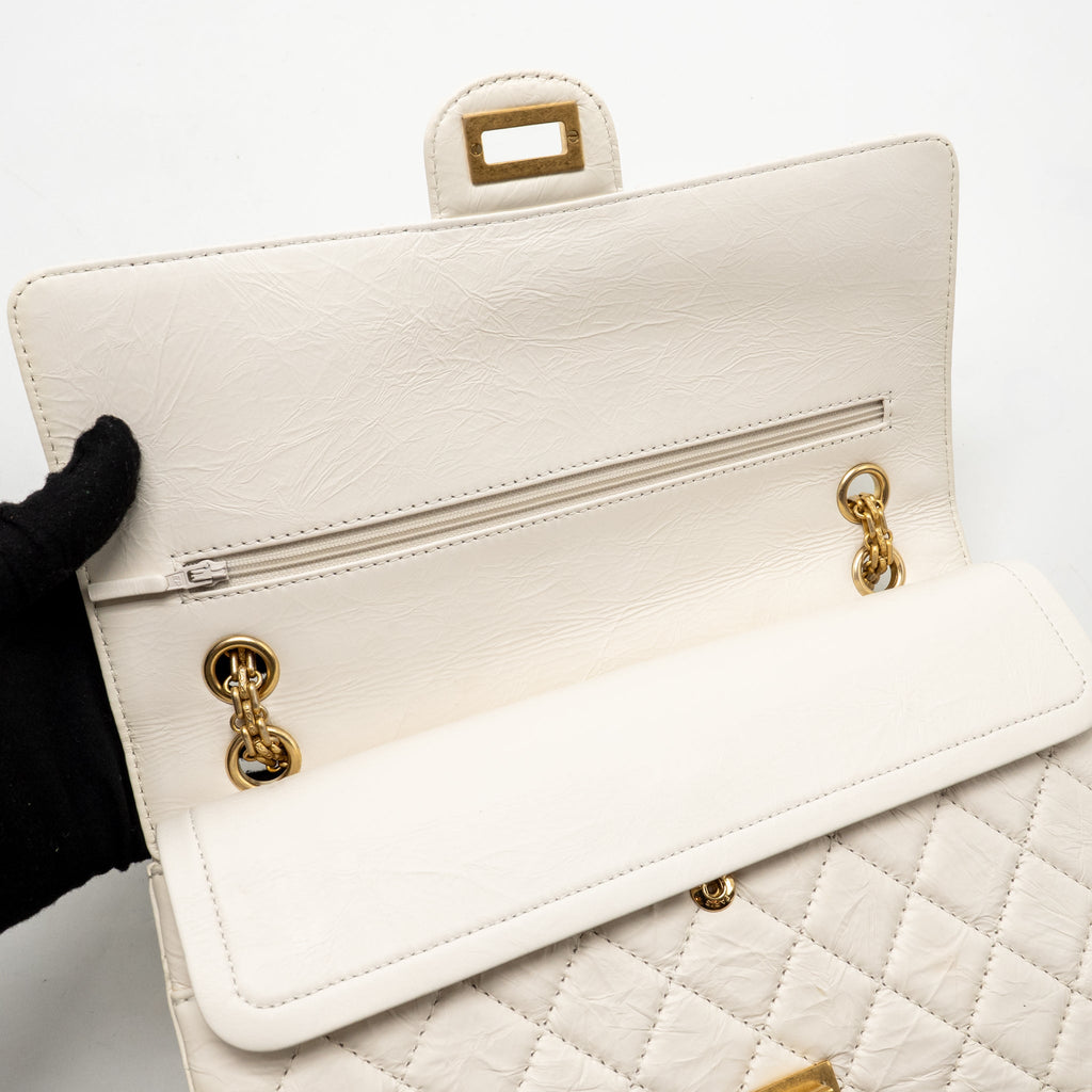 chanel-2-55-226-reissue-double-flap-bag-aged-calfskin-white-ghw-copy