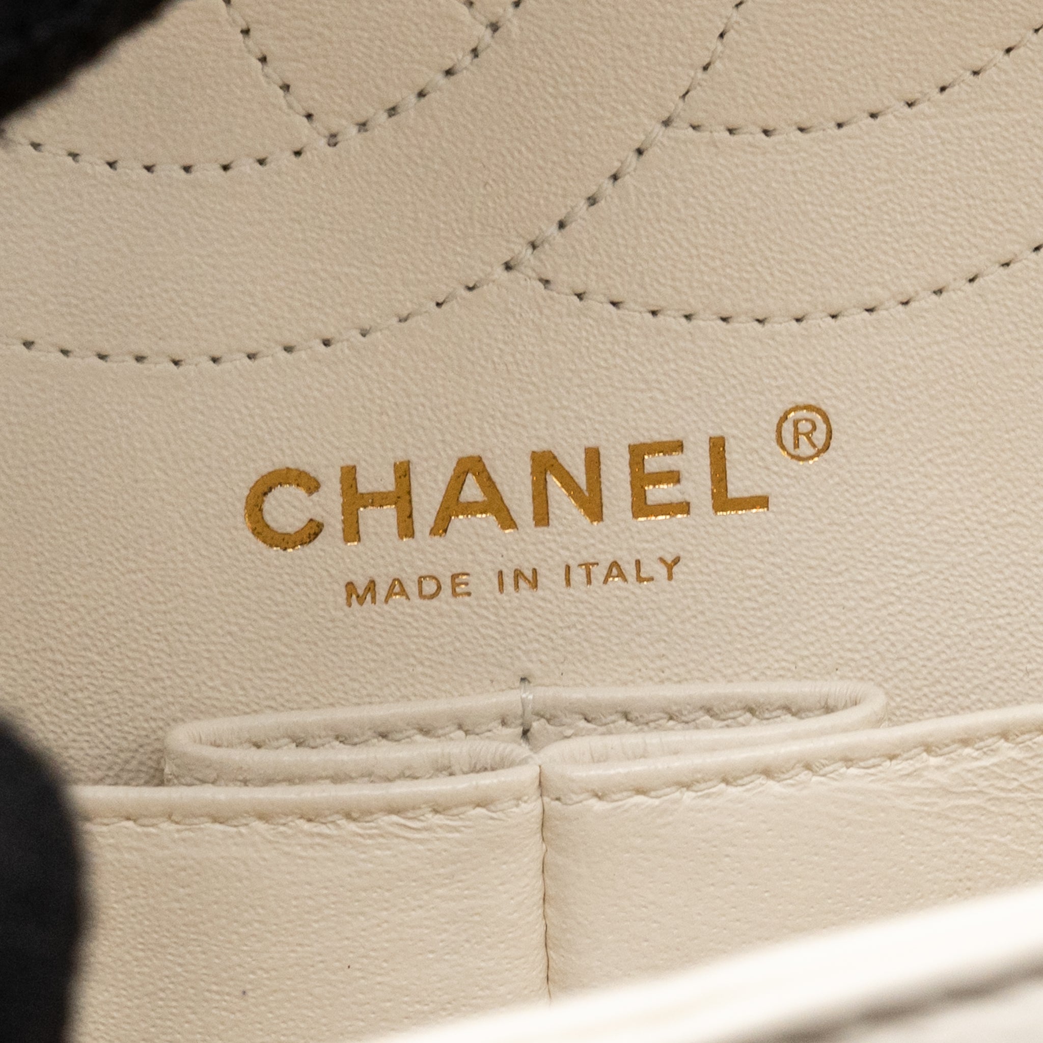 chanel-2-55-226-reissue-double-flap-bag-aged-calfskin-white-ghw-copy