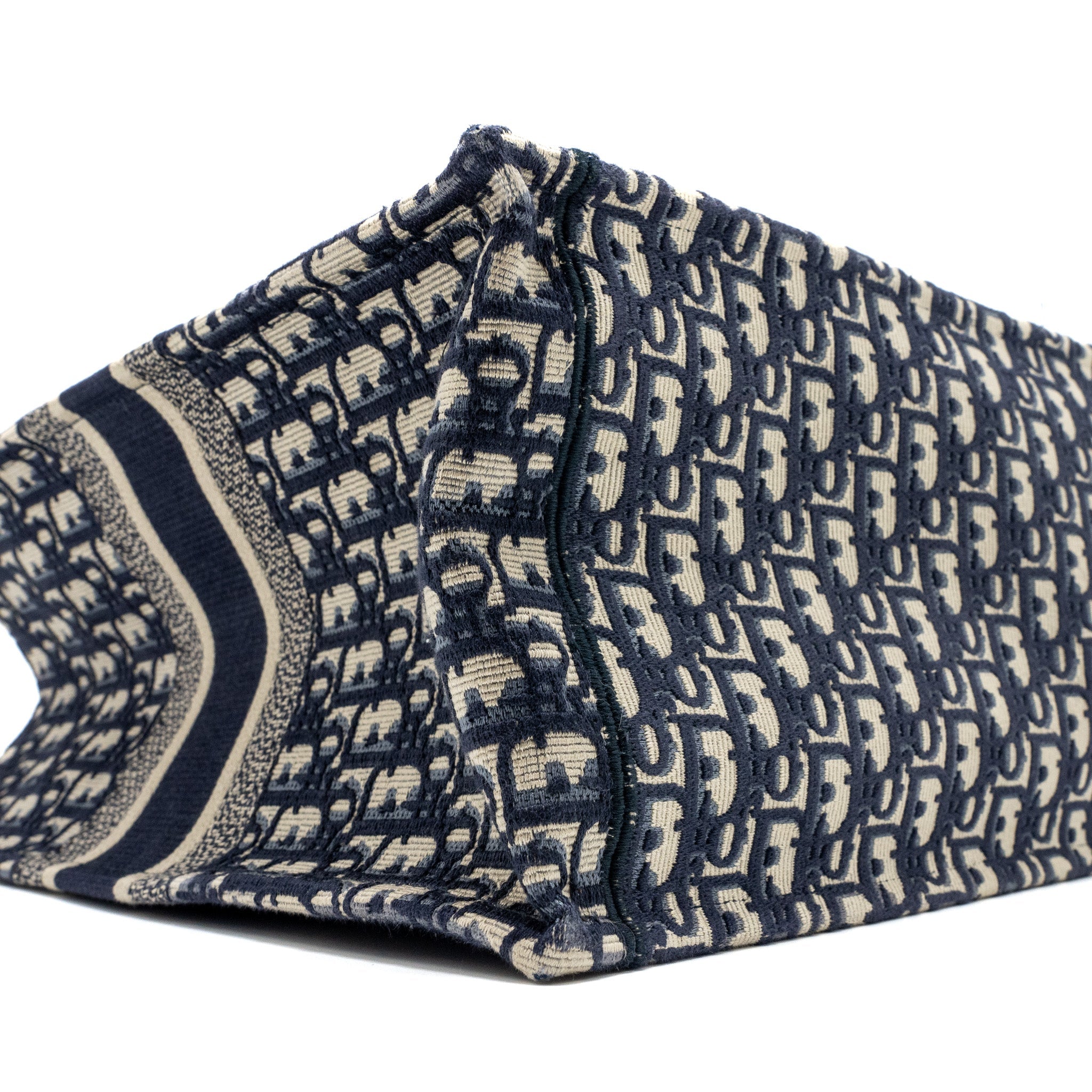 dior-large-book-tote-blue-dior-oblique-embroidery-1