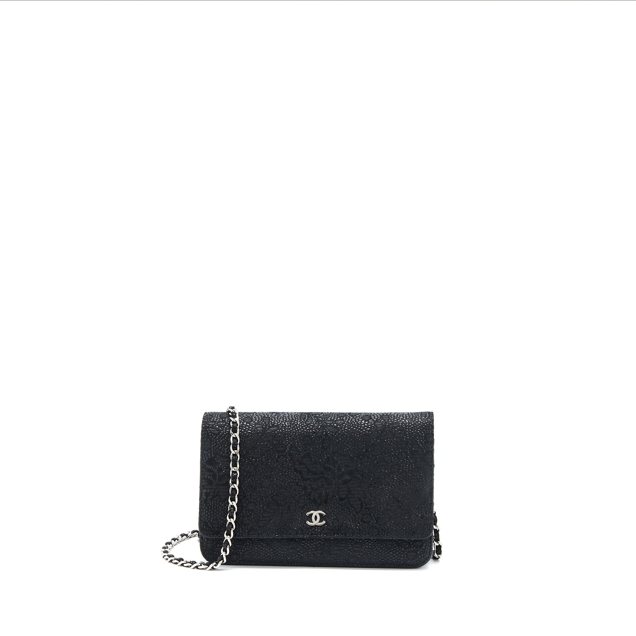chanel-seasonal-wallet-on-chain-fabric-black-shw
