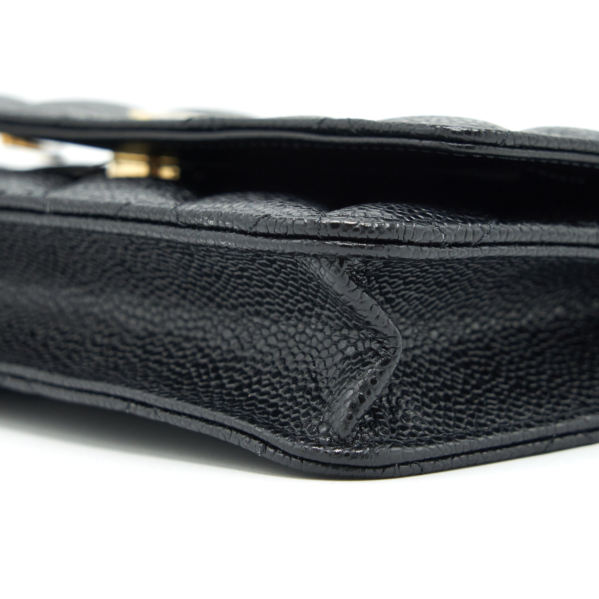 chanel-classic-wallet-on-chain-caviar-black-ghw