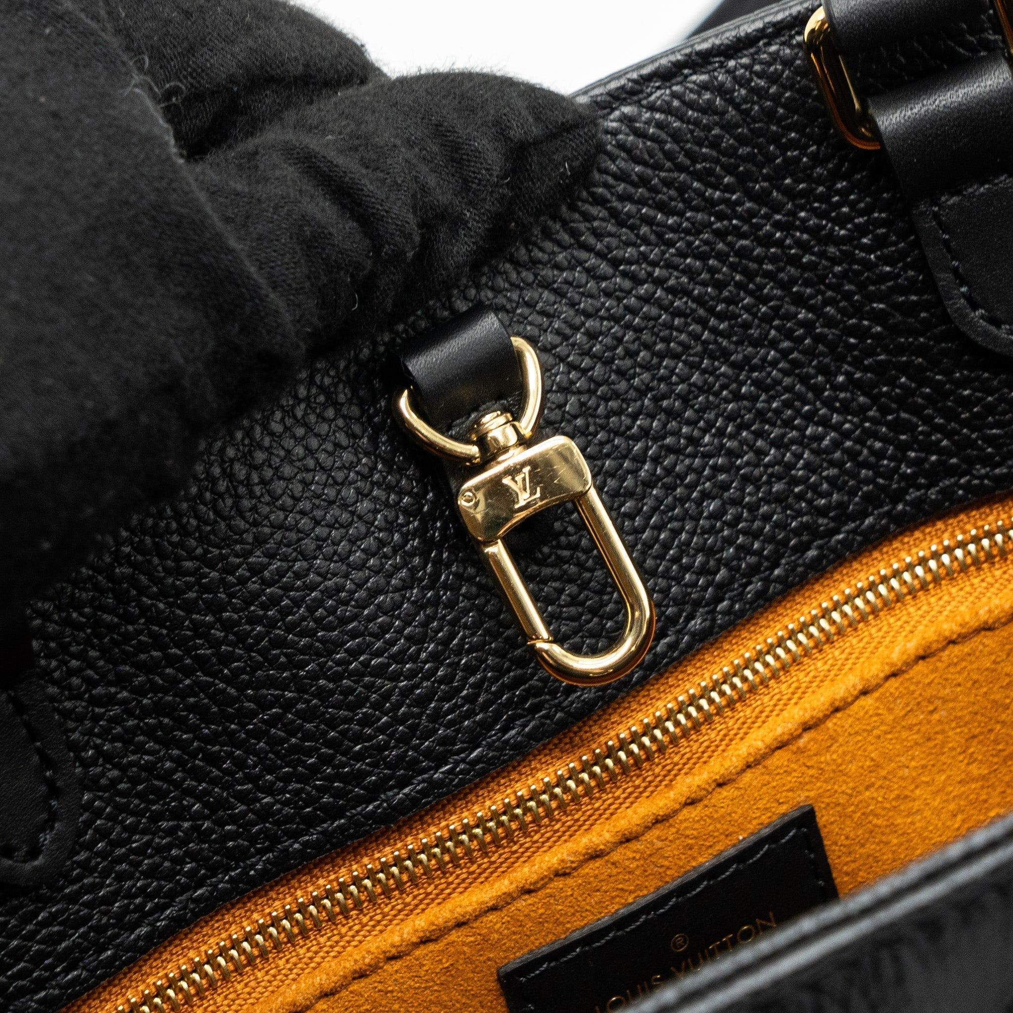louis-vuitton-onthego-mm-monogram-empriente-leather-black-ghw