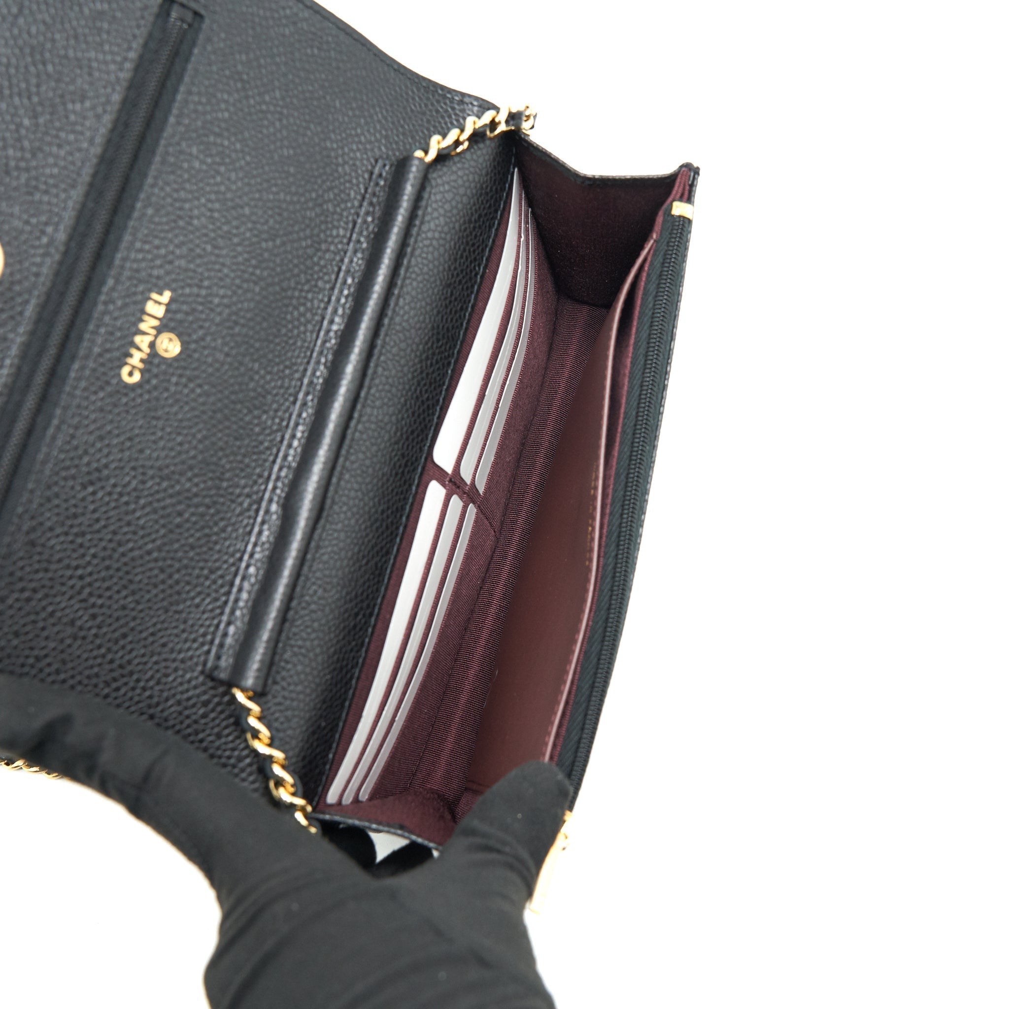 chanel-classic-wallet-on-chain-caviar-black-ghw