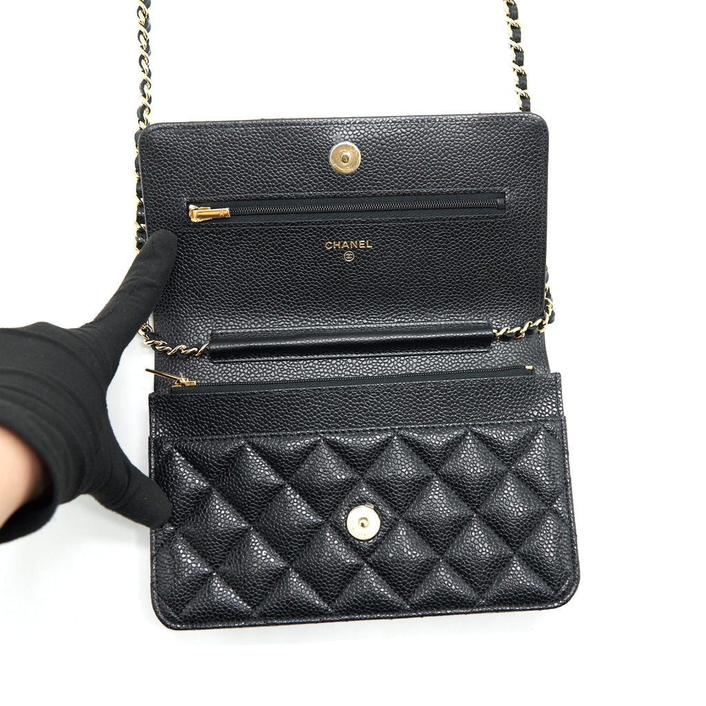 chanel-classic-wallet-on-chain-caviar-black-ghw