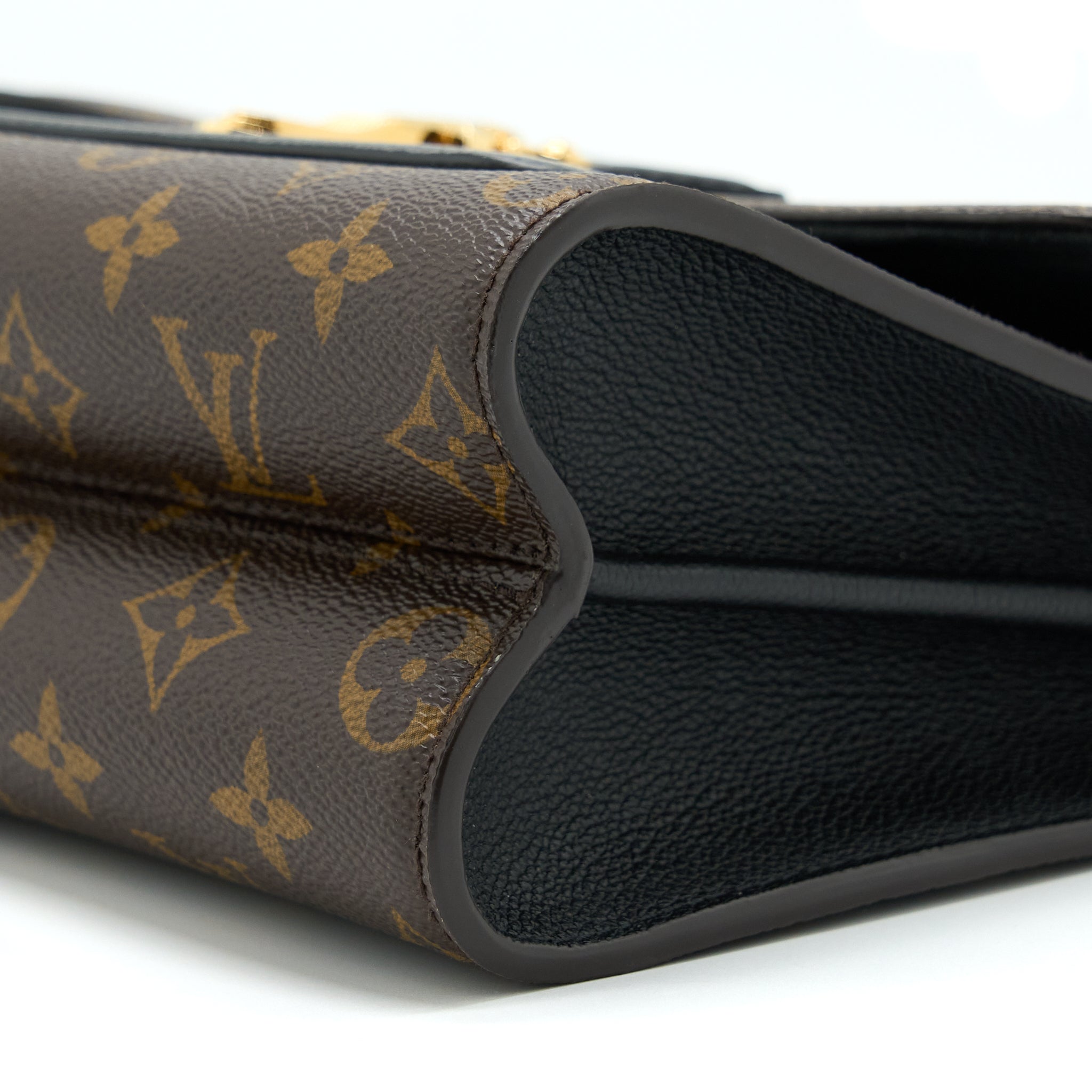 louis-vuitton-victoire-m41730-bag-monogram-canvas-ghw