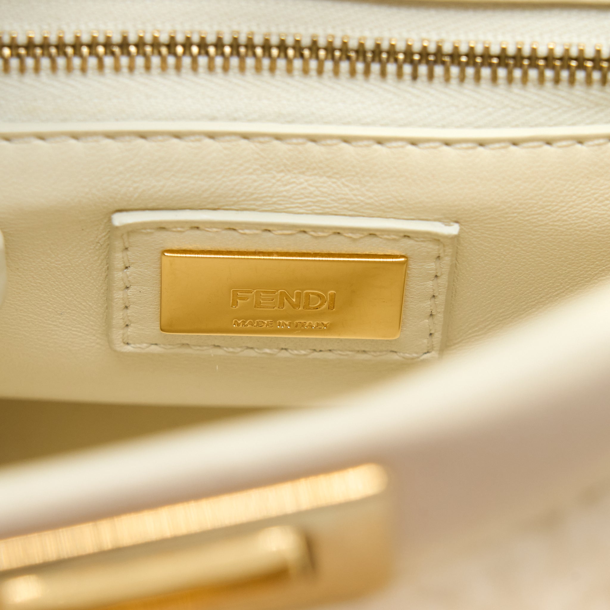 fendi-mini-peekaboo-bag-montone-liscio-lambskin-white-ghw