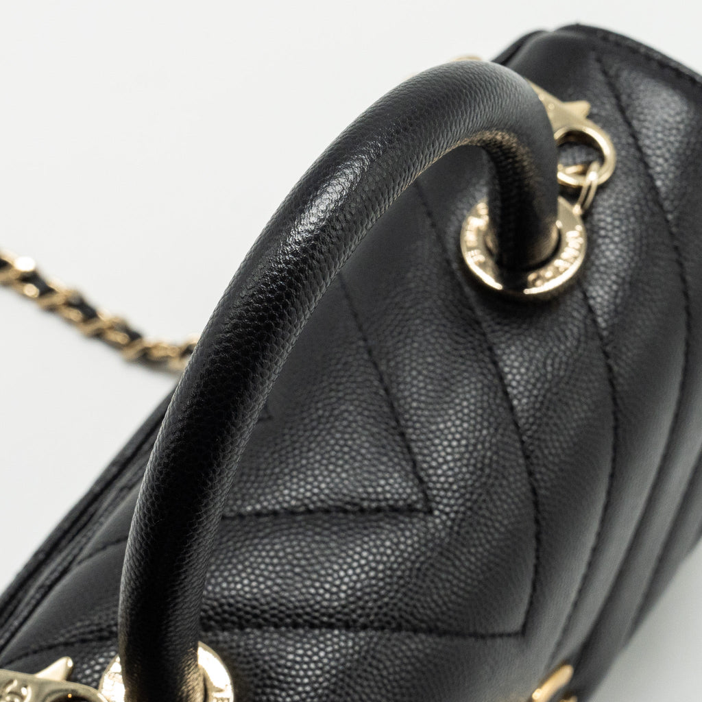 chanel-small-coco-handle-chevron-caviar-black-lghw-1