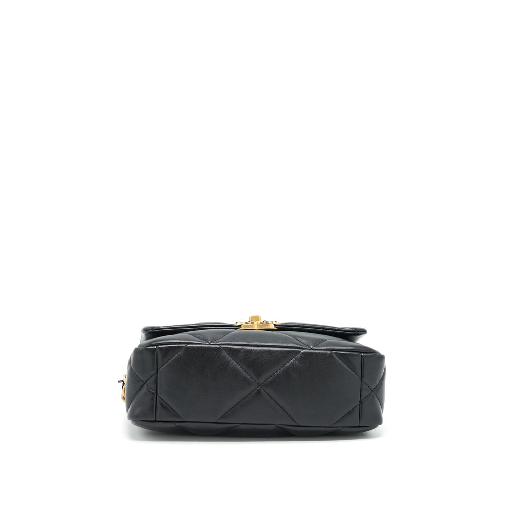 chanel-small-19-bag-lambskin-black-ghw-microchip