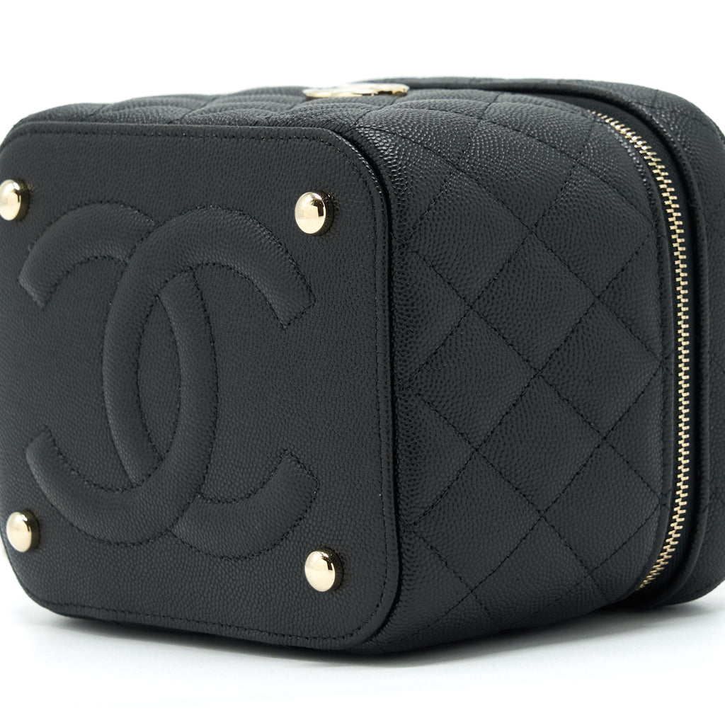 chanel-22s-top-handle-vanity-caviar-black-lghwmicrochip