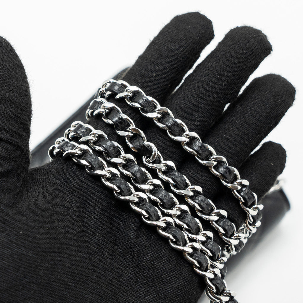 chanel-classic-wallet-on-chain-caviar-black-shw-microchip-7