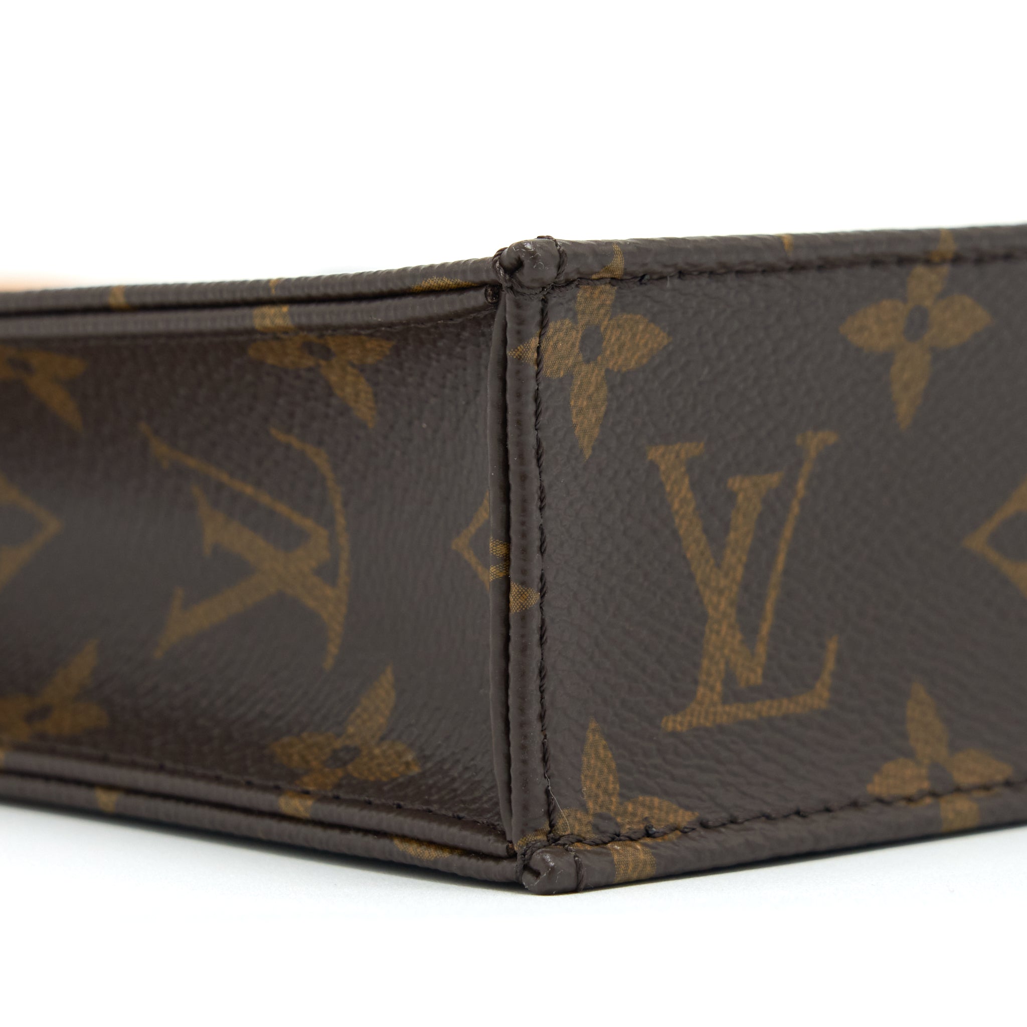 louis-vuitton-petit-sac-plat-monogram-canvas-year-2020