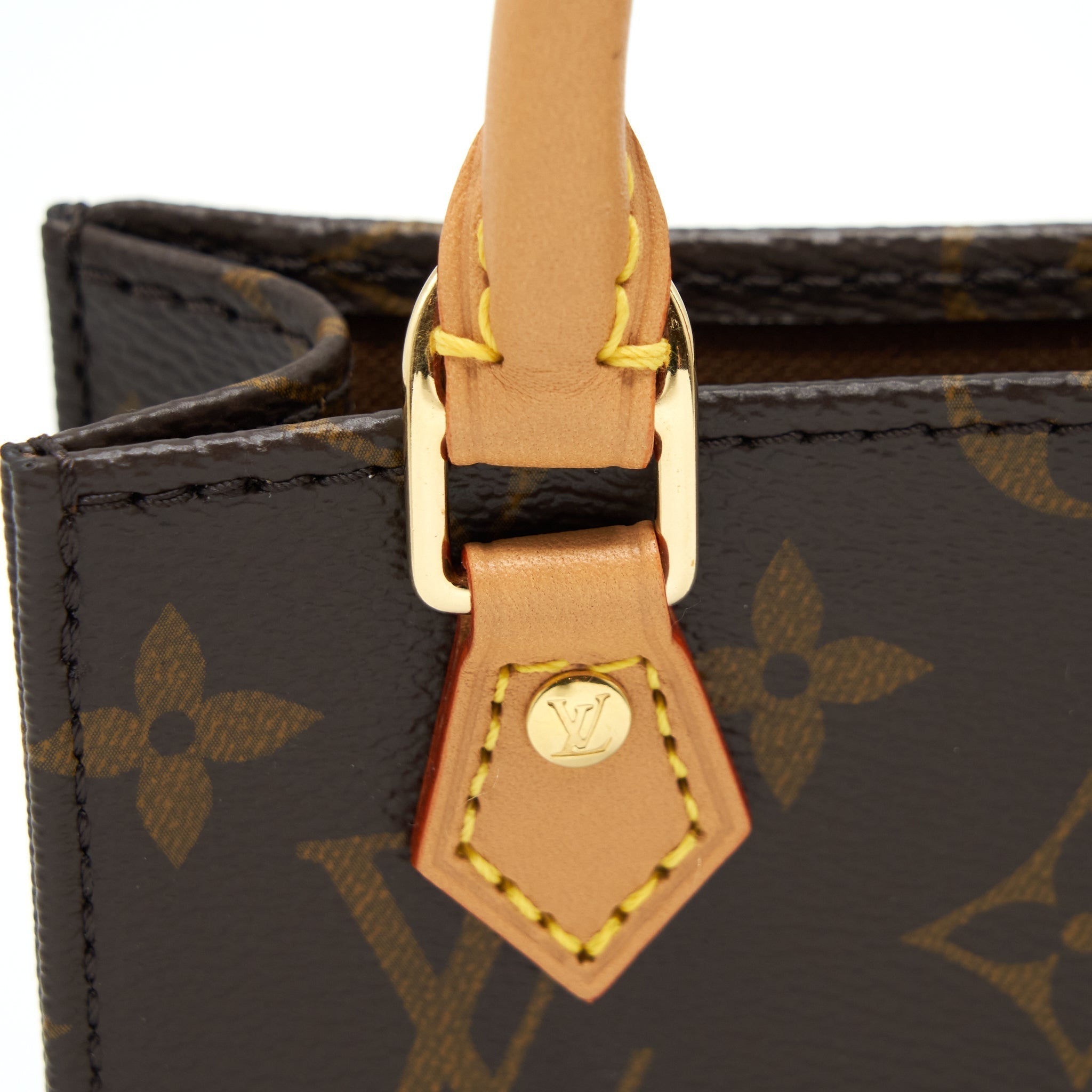 louis-vuitton-petit-sac-plat-monogram-canvas-year-2020