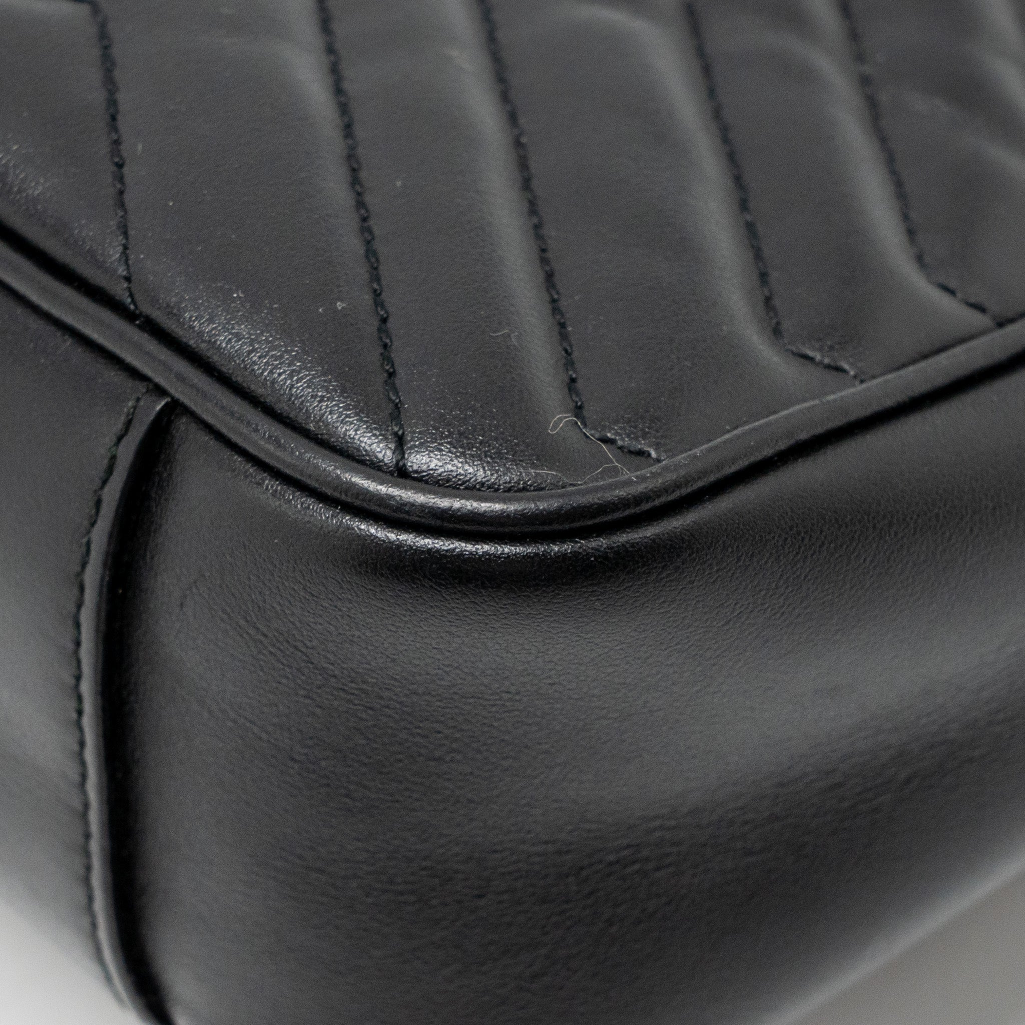 gucci-small-gg-marmont-bag-calfskin-black-ghw-2