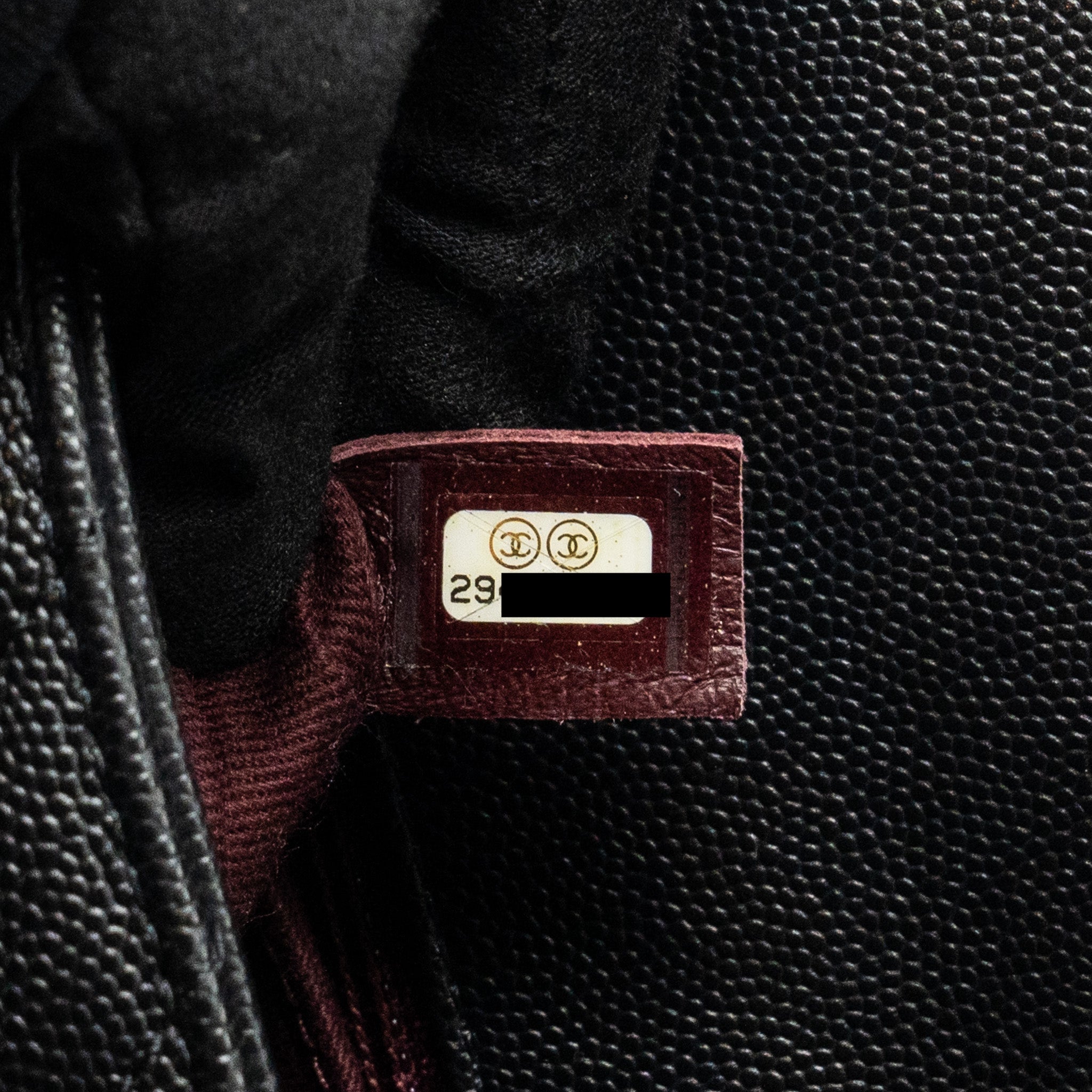 chanel-small-coco-handle-chevron-caviar-black-lghw-1