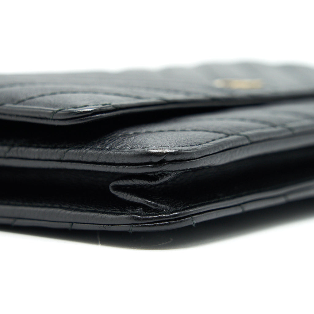 chanel-chevron-wallet-on-chain-black-ghw-calfskin