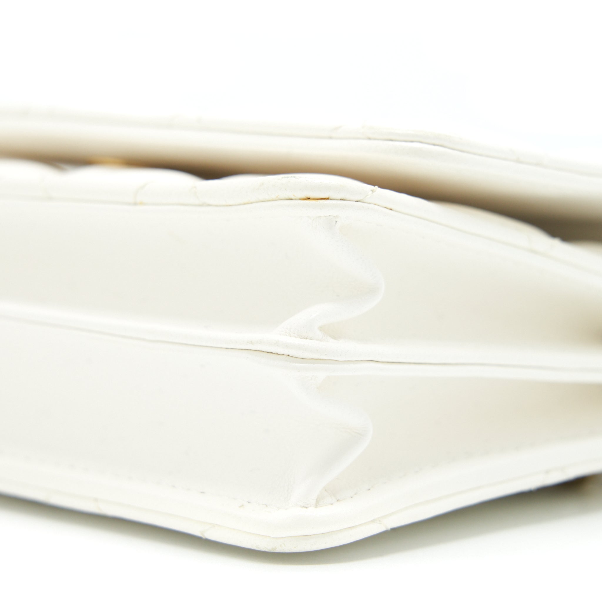 chanel-small-wallet-on-chain-with-ribbon-chain-lambskin-white-ghw
