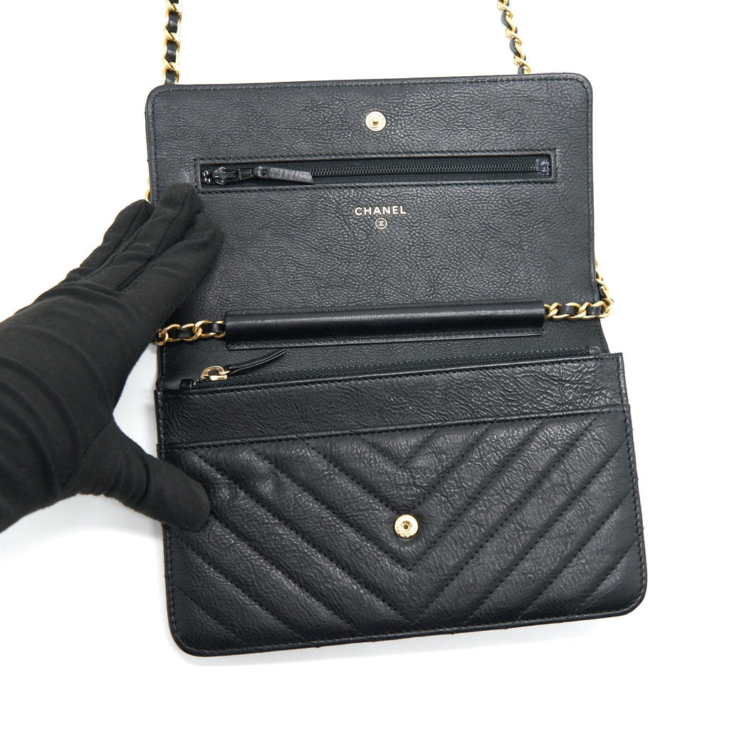 chanel-chevron-wallet-on-chain-black-ghw-calfskin