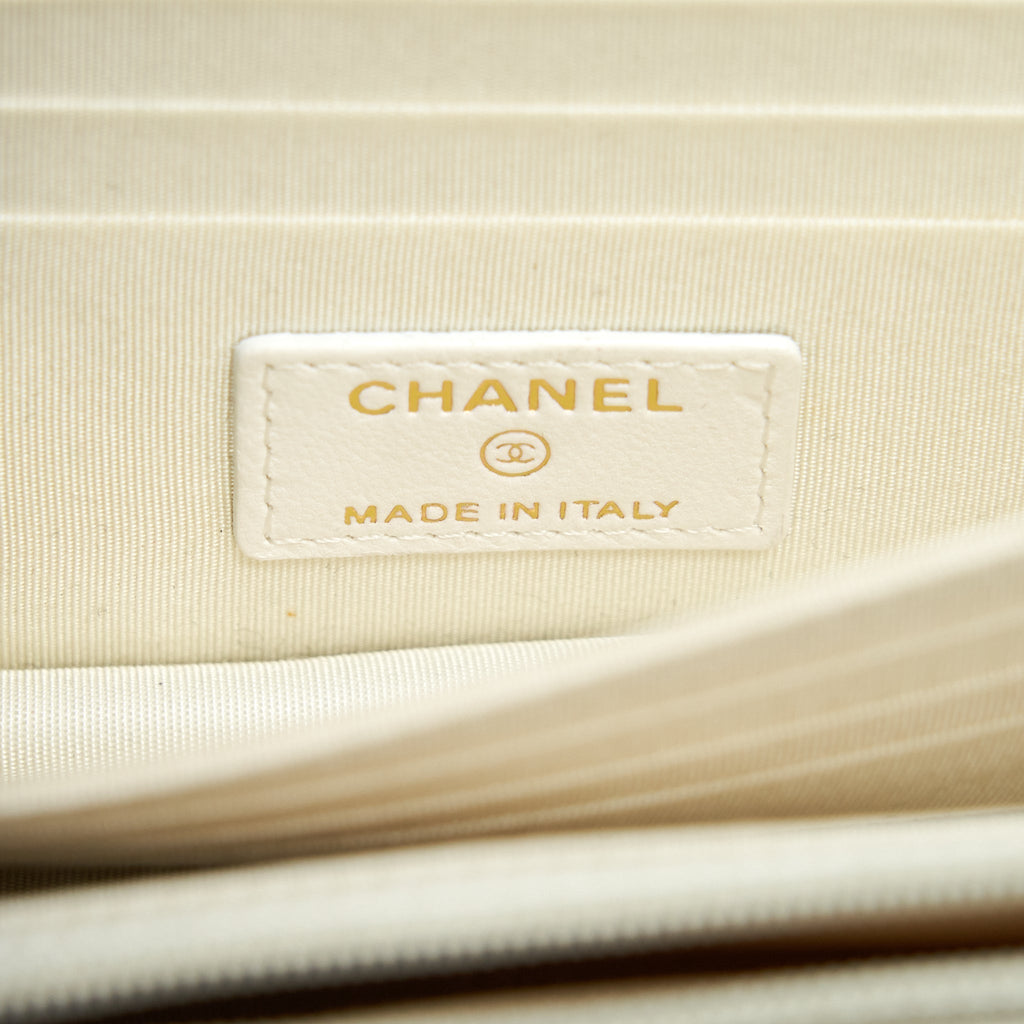 chanel-small-wallet-on-chain-with-ribbon-chain-lambskin-white-ghw