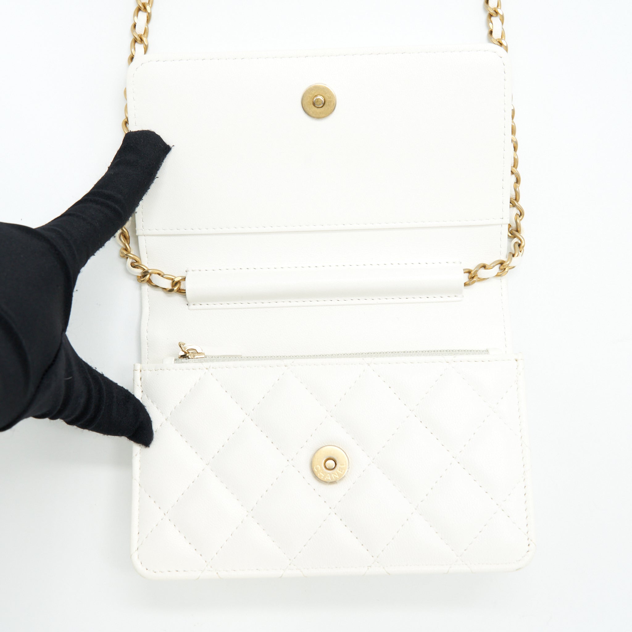 chanel-small-wallet-on-chain-with-ribbon-chain-lambskin-white-ghw