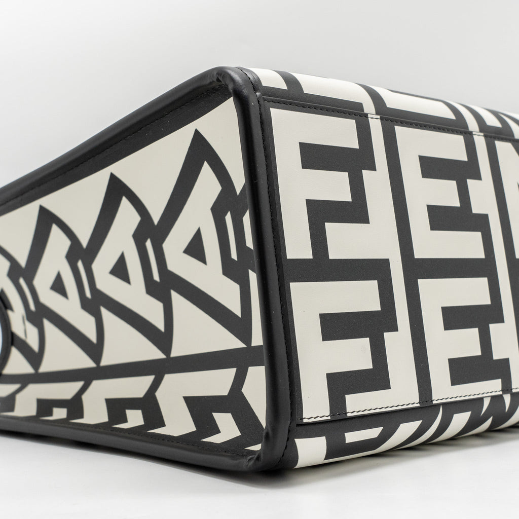 fendi-medium-sunshine-roma-shopping-bag-calfskin-black-white-shw-copy
