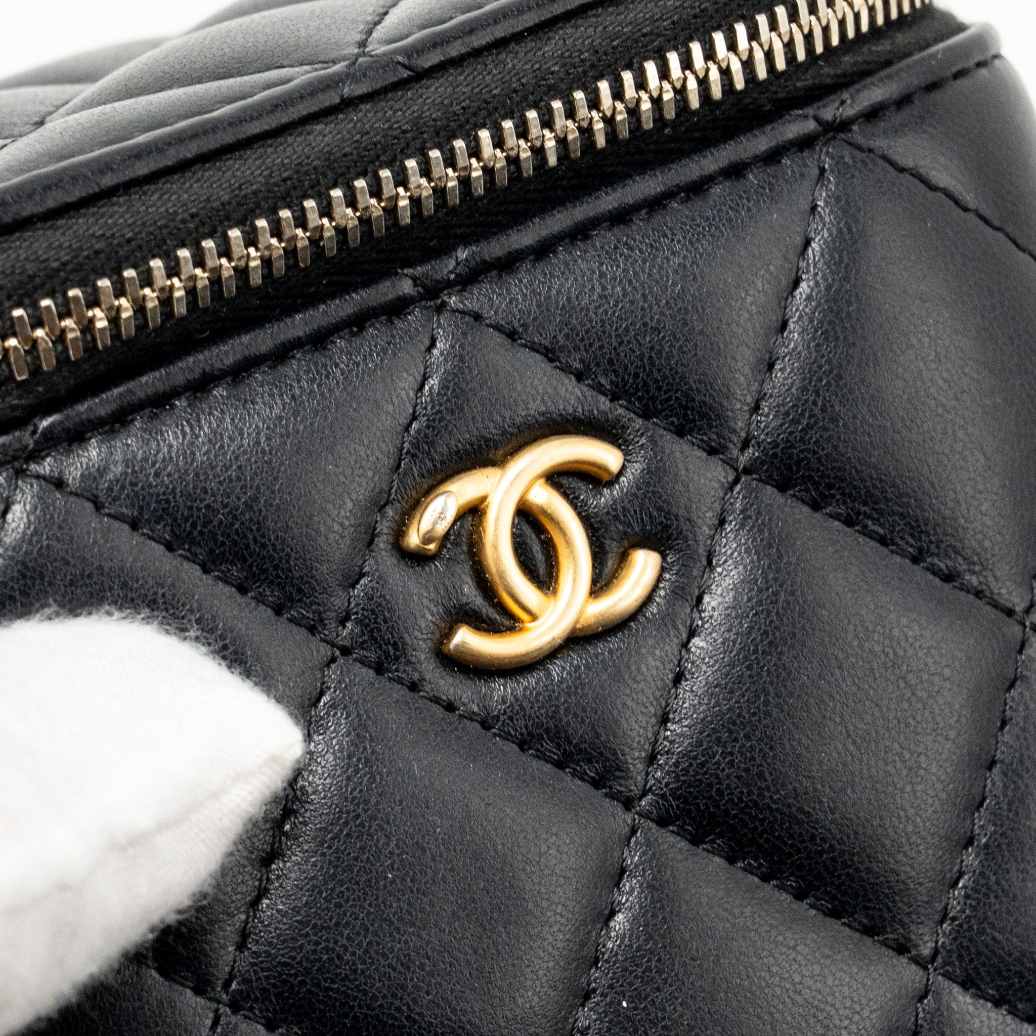 chanel-22s-pearl-crush-mini-vanity-with-chain-lambskin-black-ghw-1