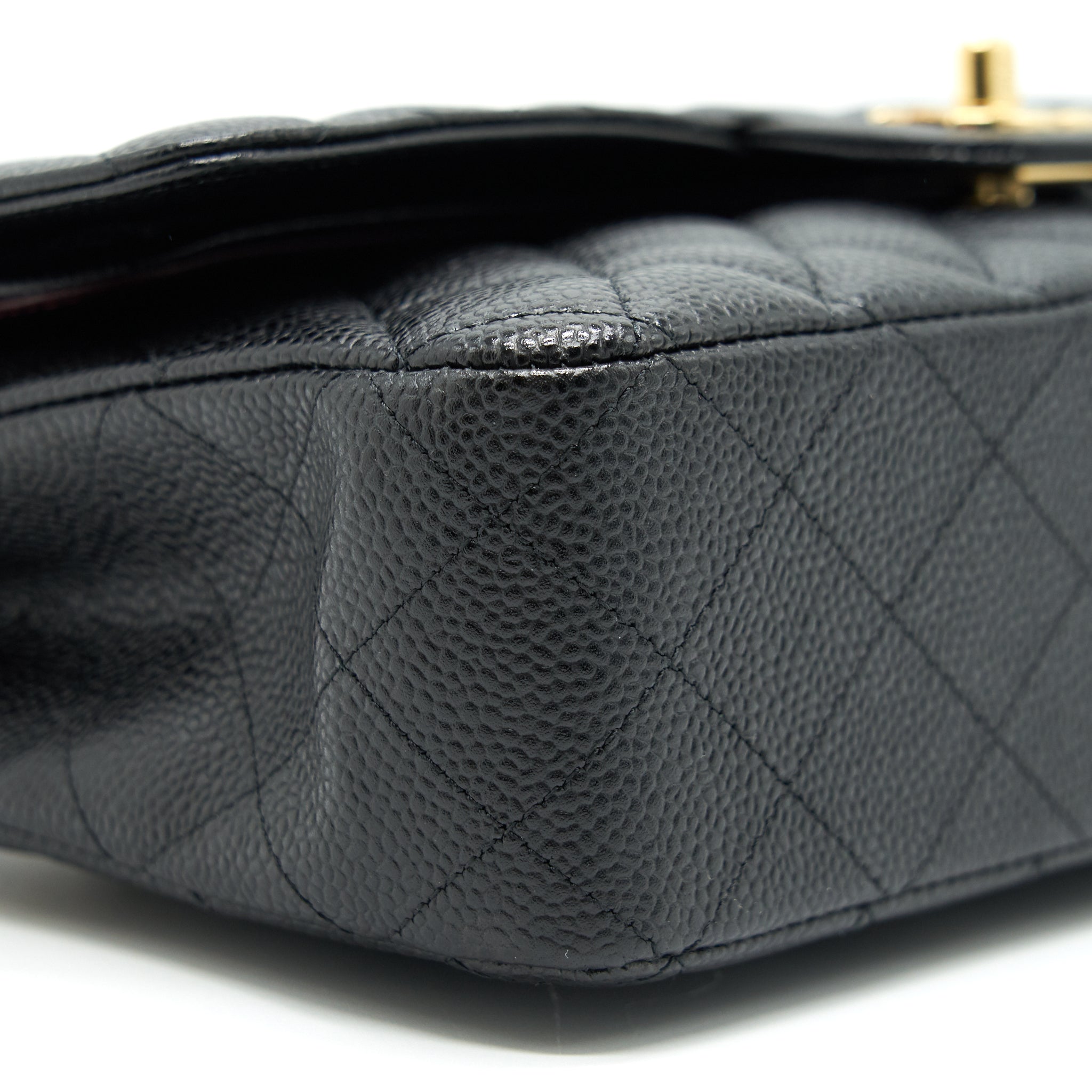 chanel-medium-classic-double-flap-caviar-in-black-ghw