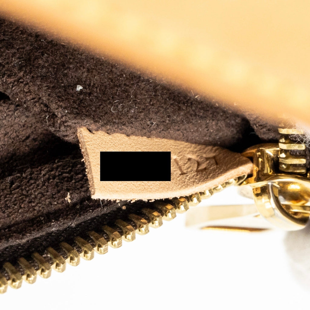 louis-vuitton-pochette-metis-monogram-canvas-ghw-31