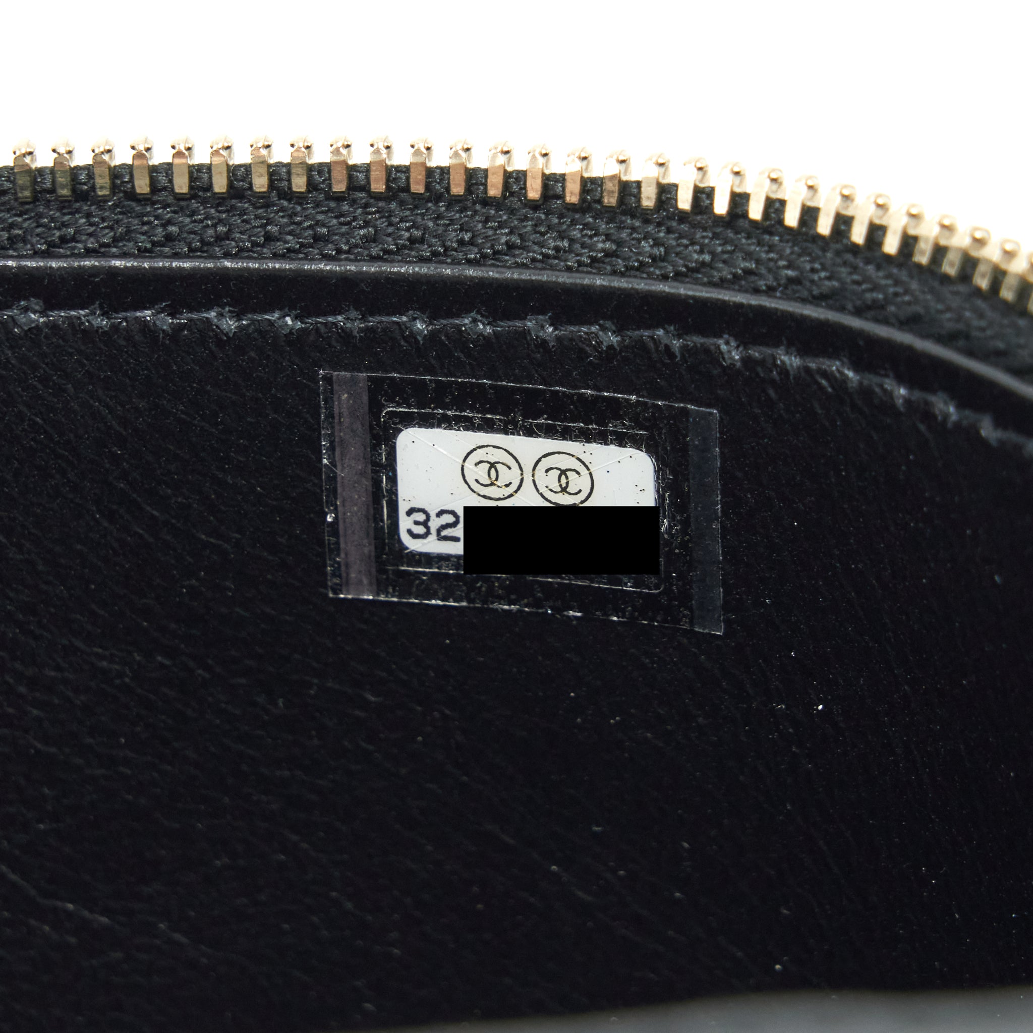 chanel-22s-letter-top-handle-long-vanity-with-chain-lambskin-black-ghw