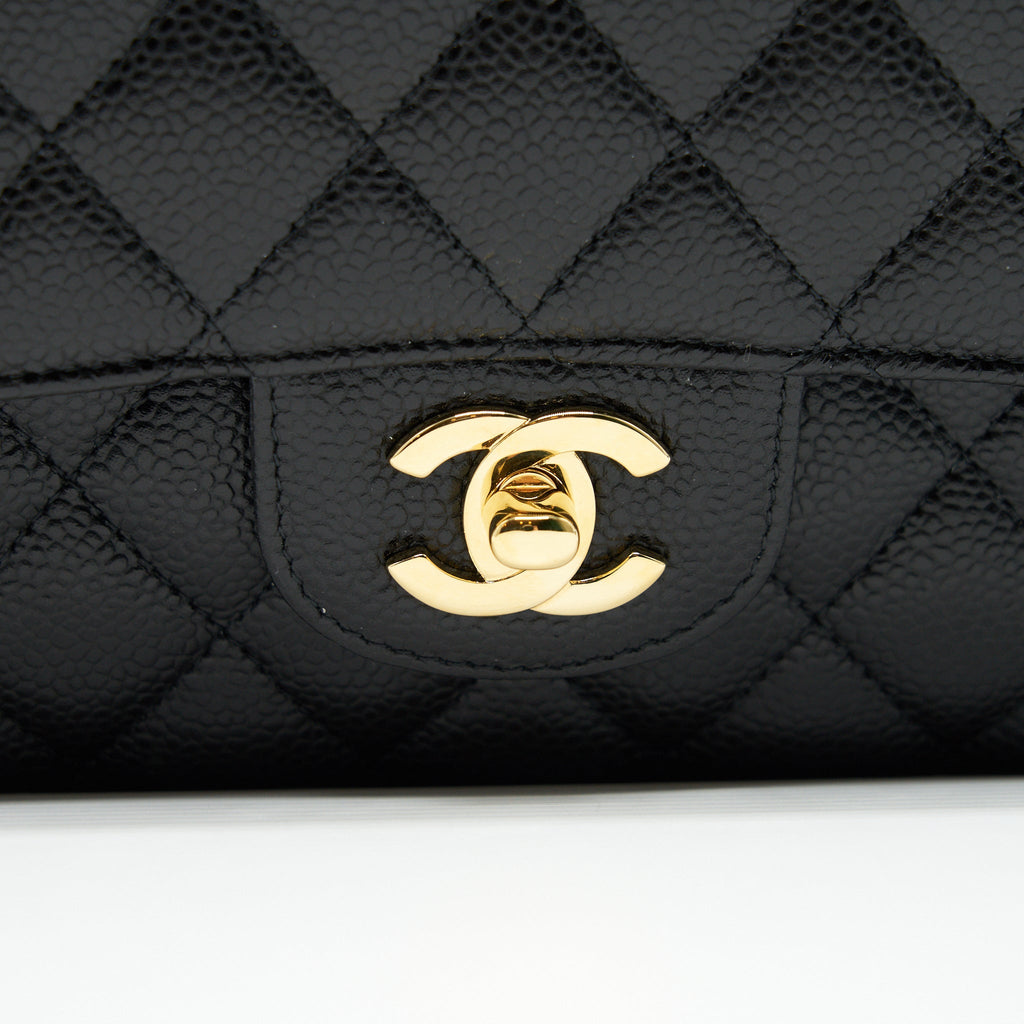chanel-medium-classic-double-flap-caviar-in-black-ghw