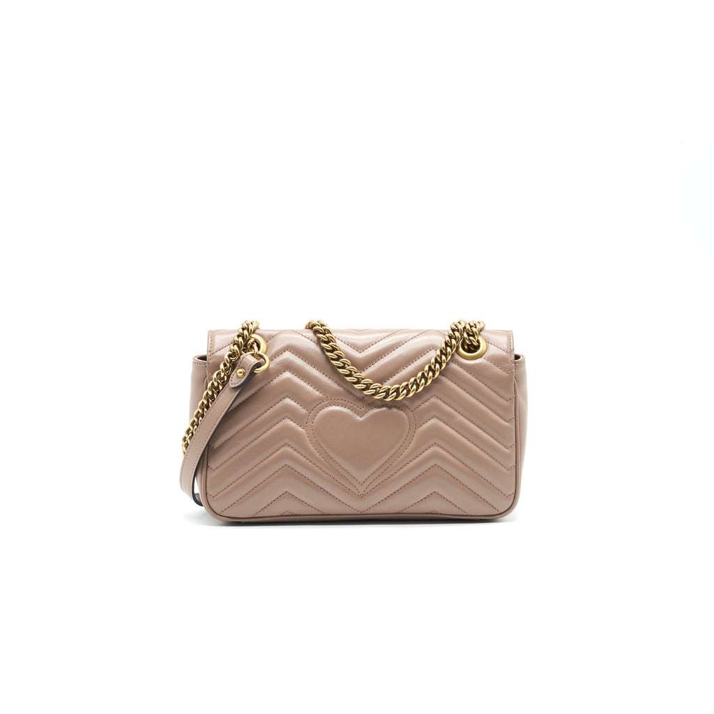 gucci-gg-marmont-small-shoulder-bag-beige