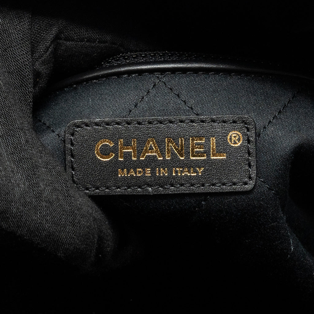 chanel-medium-22-bag-shiny-calfskin-black-ghw-microchip-copy