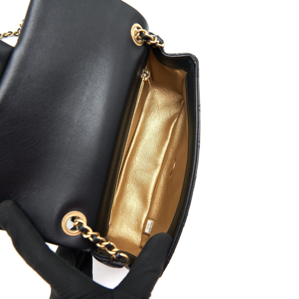 chanel-22c-pearl-crush-mini-rectangular-flap-bag-black-ghw-microchip