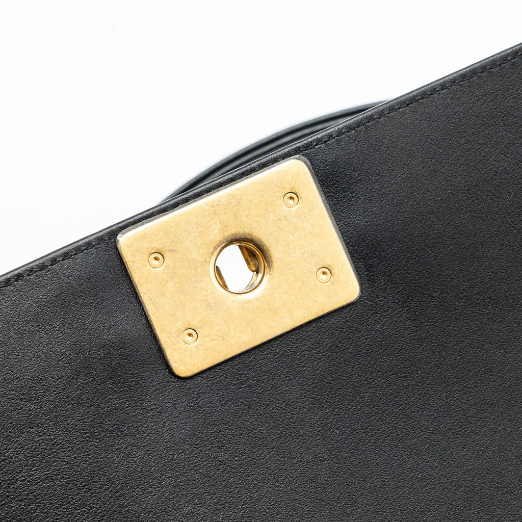 chanel-medium-boy-bag-calfskin-black-ghw-2