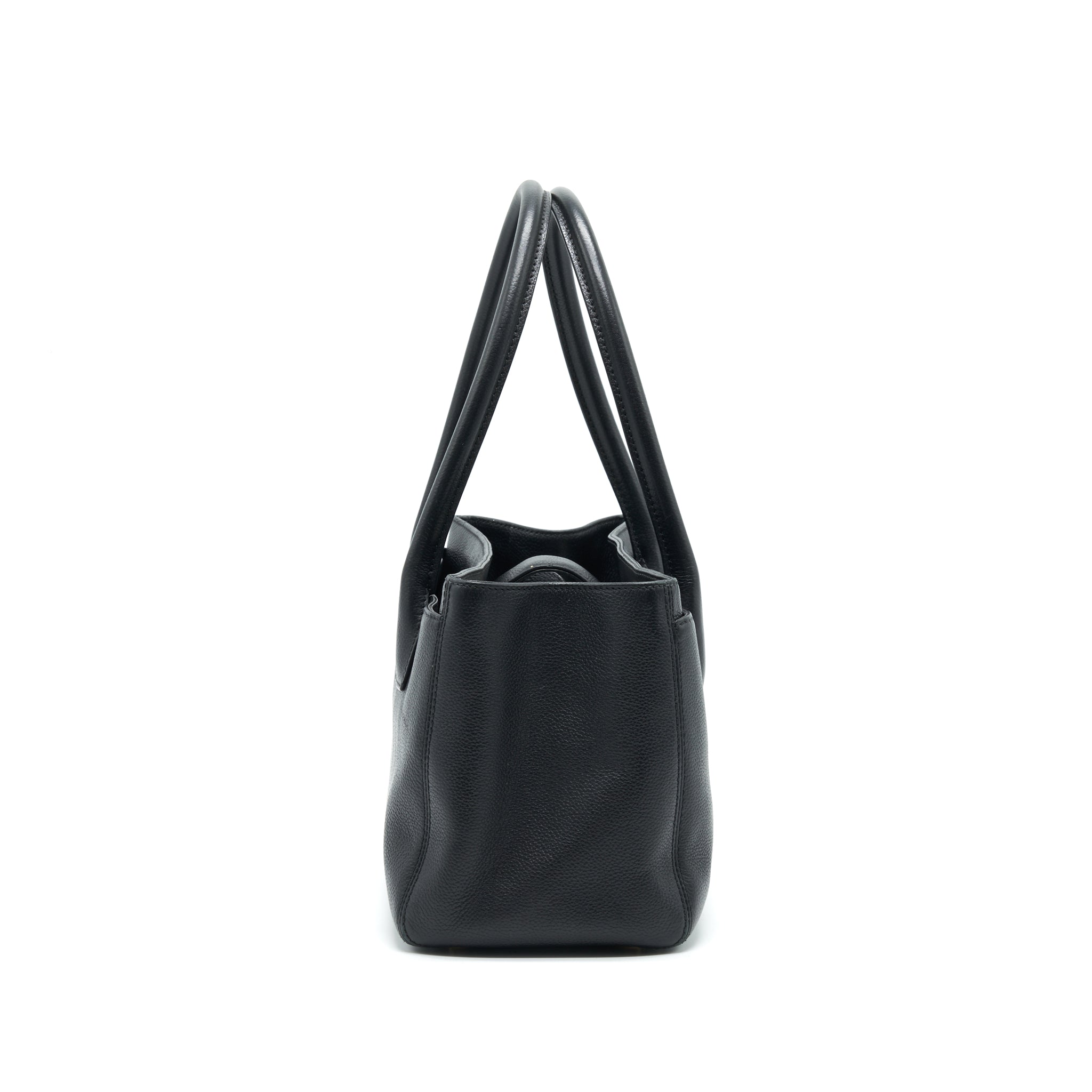 chanel-executive-cerf-small-tote-bag-caviar-black-with-ghw