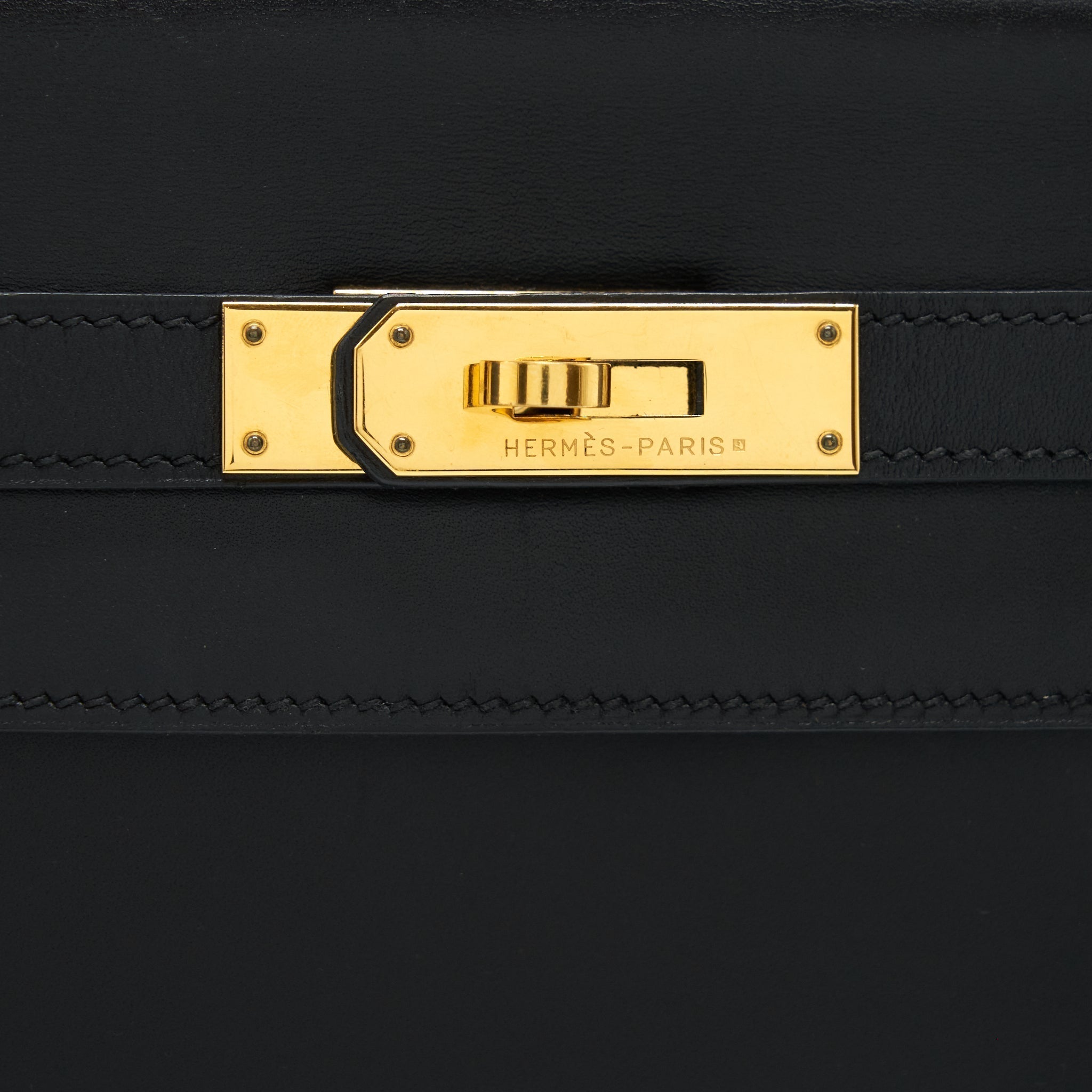 hermes-kelly-32-box-leather-black-ghw-stamp-square-g