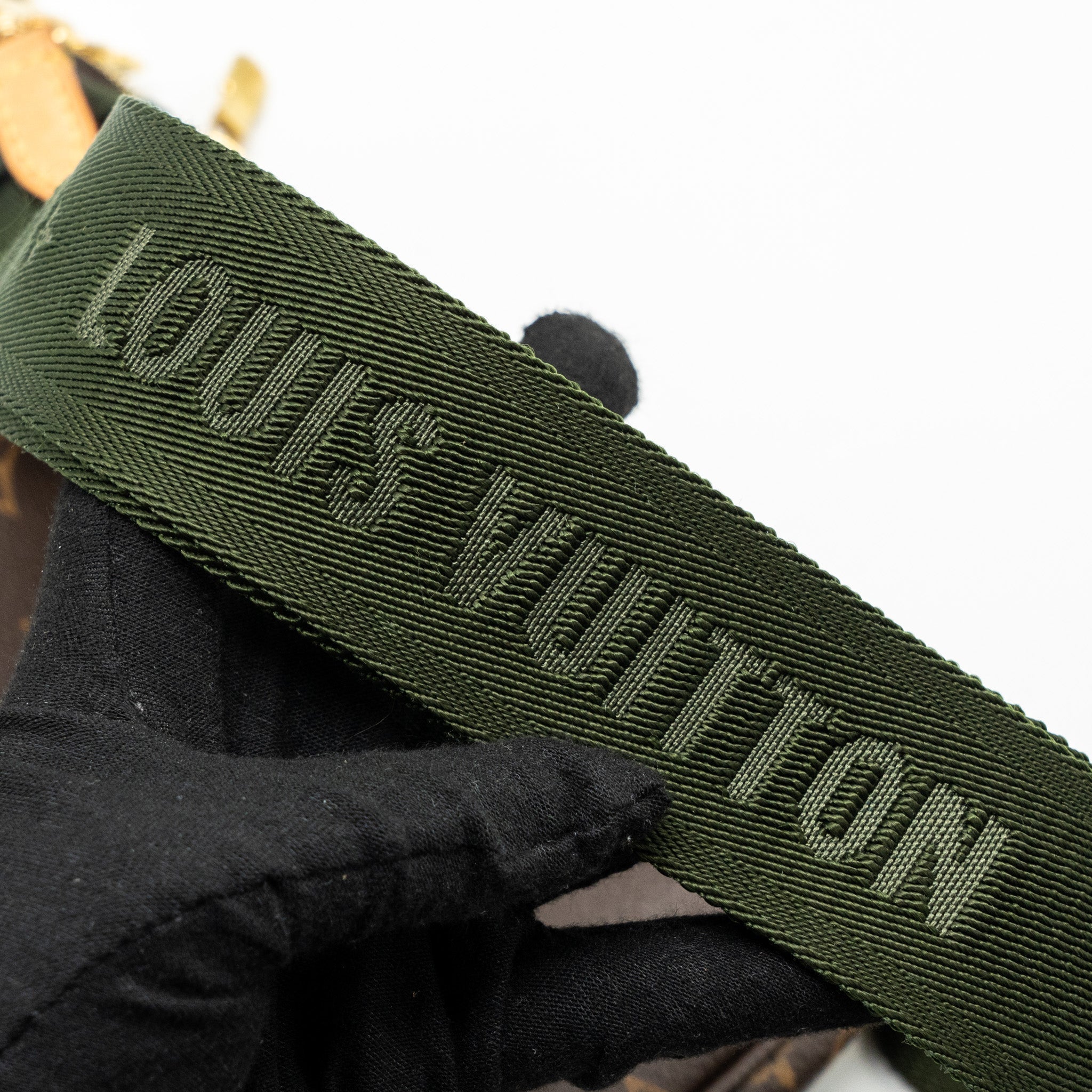 louis-vuitton-multi-pochette-accessories-monogram-canvas-khaki-ghw