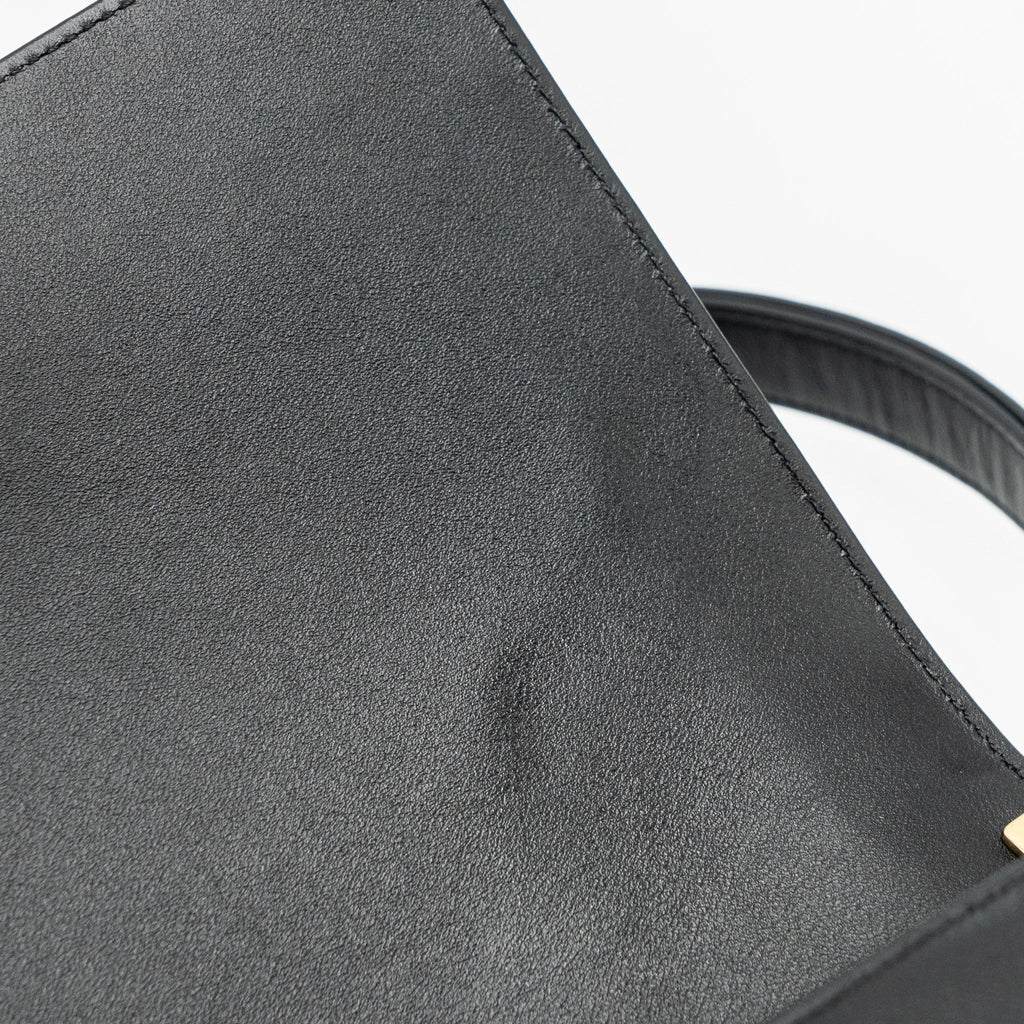 chanel-medium-boy-bag-calfskin-black-ghw-2