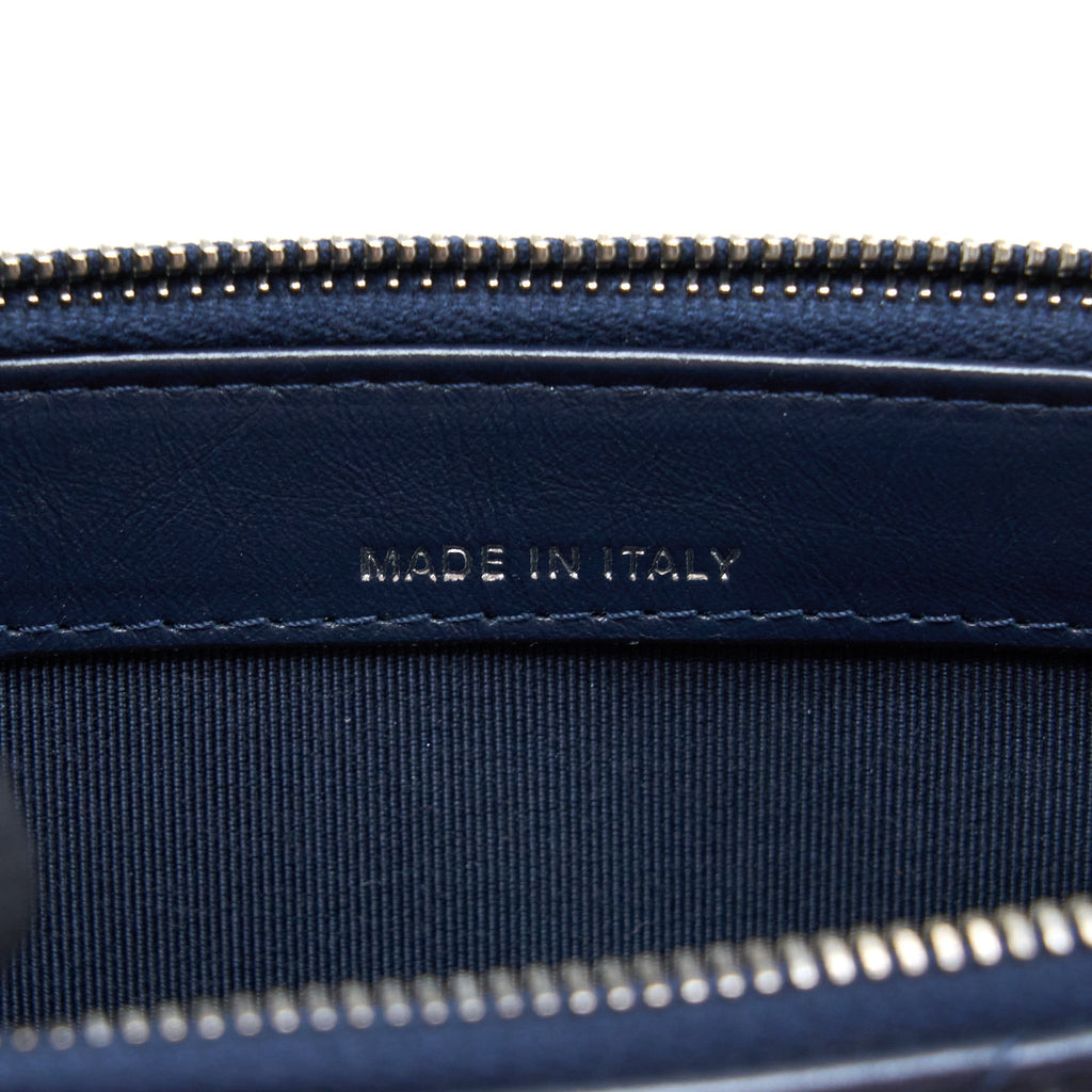 chanel-gabrielle-clutch-on-chain-aged-calfskim-navy-shw